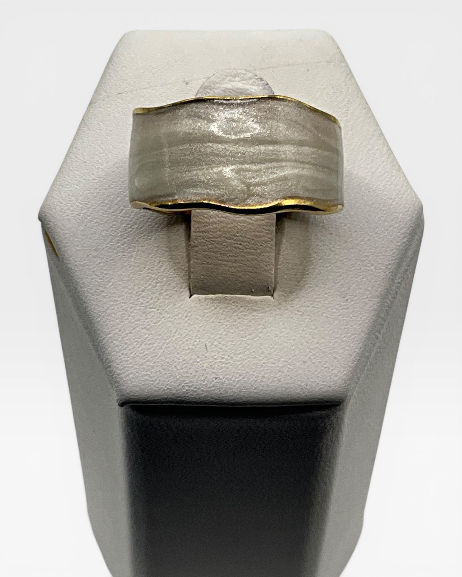 Ivory Enamel Pearl Finish Ring - Estate Sale (Great Condition)