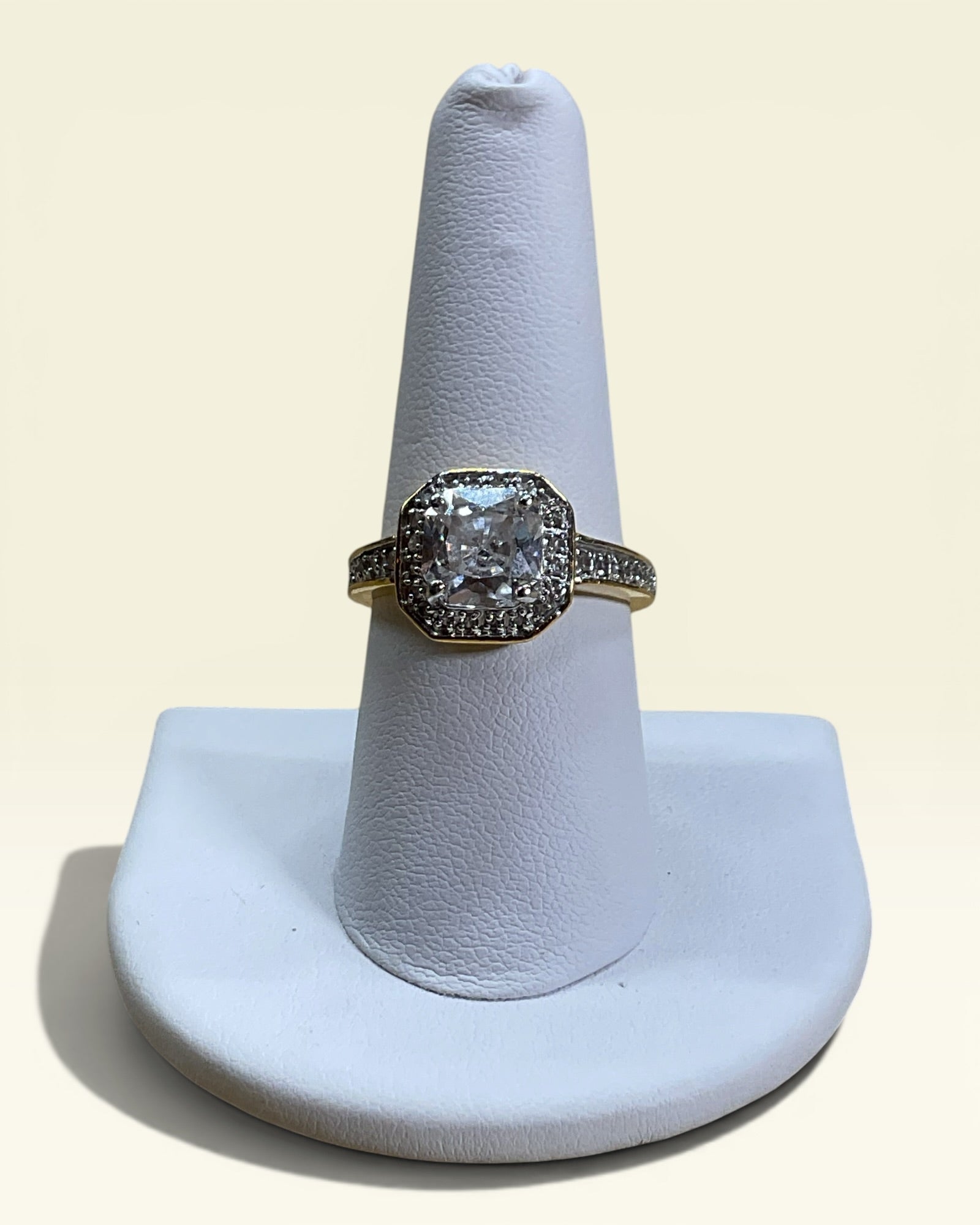 Love at First sight Retired Premier Designs Ring - Estate Sale (Great Condition)