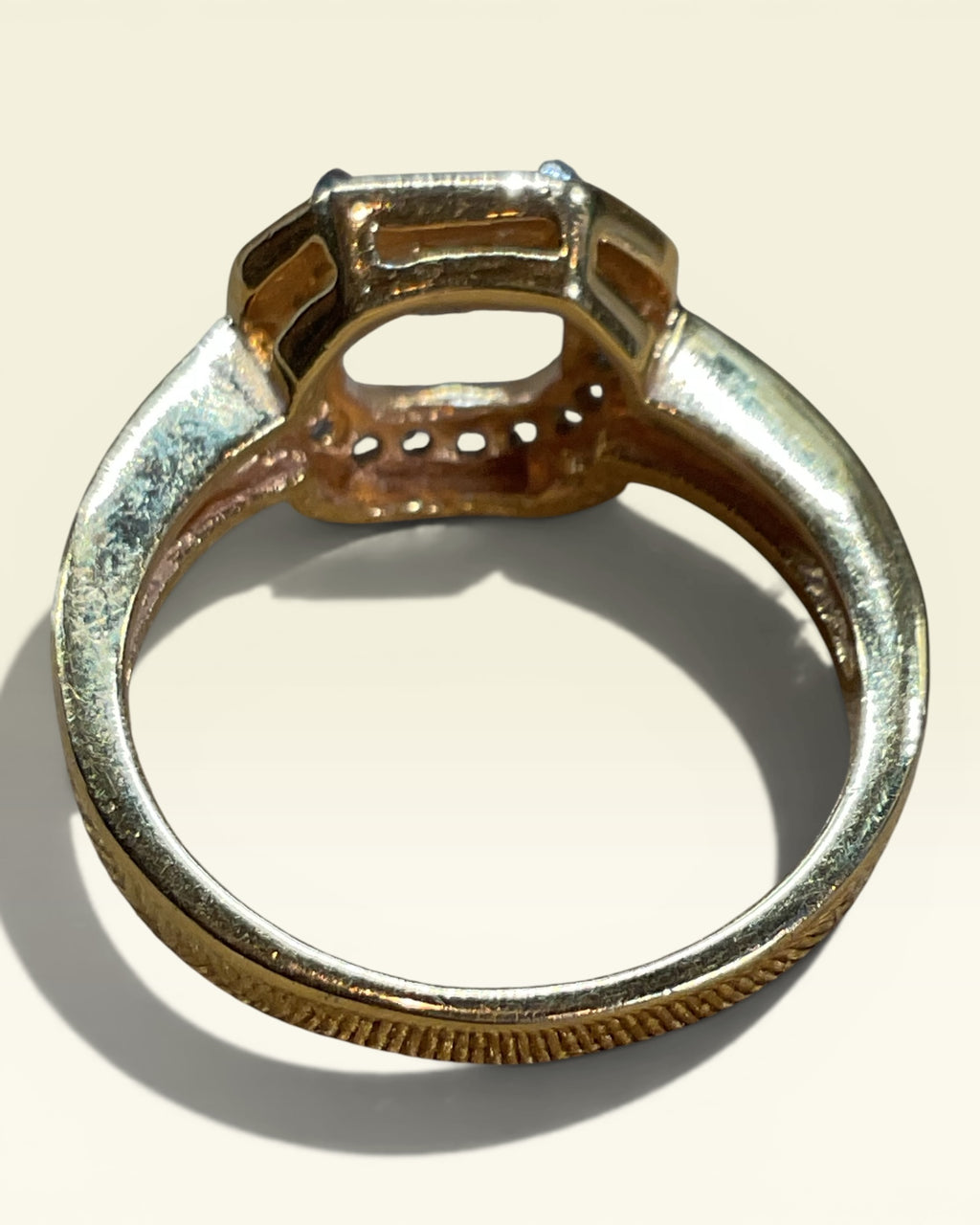 Love at First sight Retired Premier Designs Ring - Estate Sale (Great Condition)