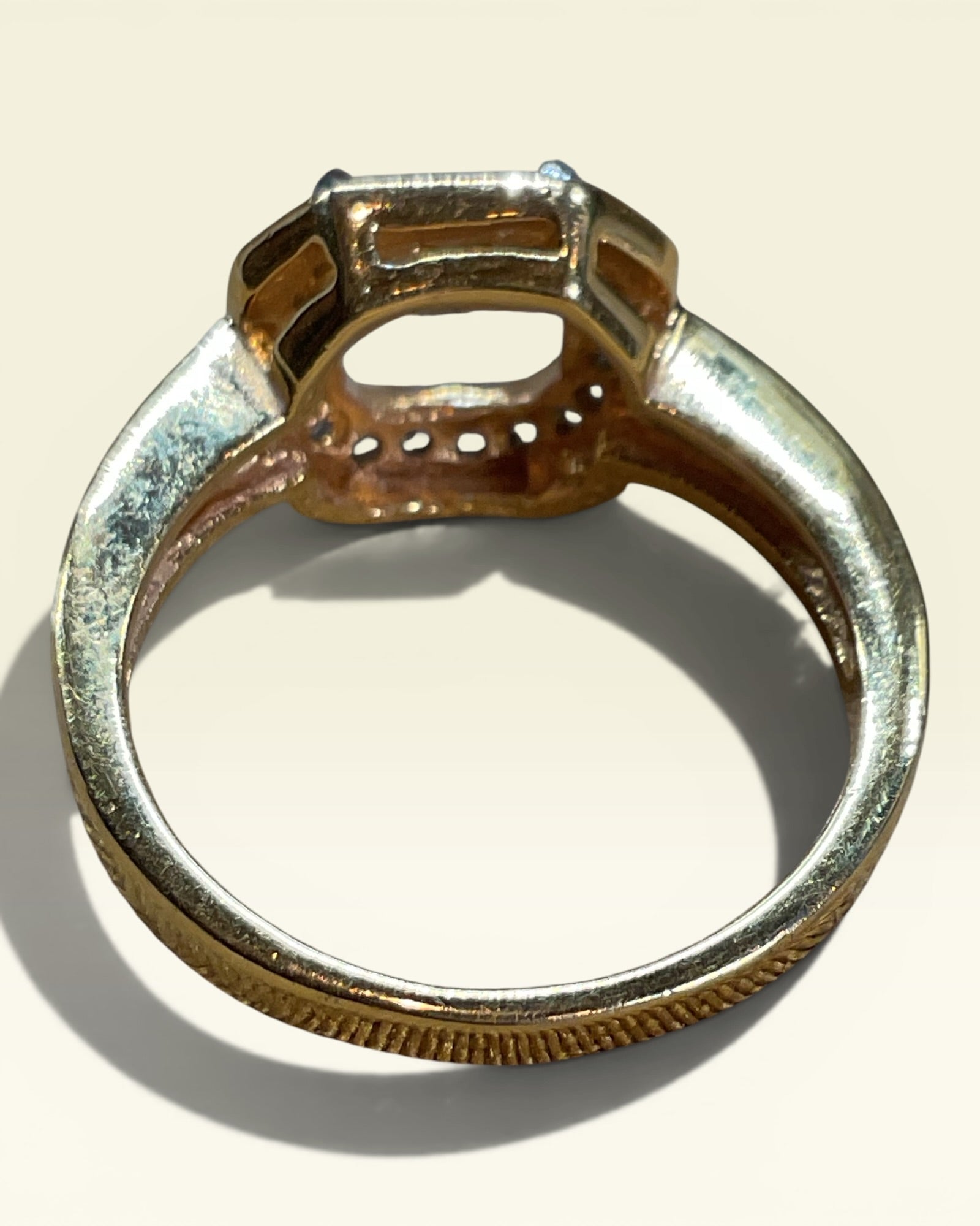 Love at First sight Retired Premier Designs Ring - Estate Sale (Great Condition)