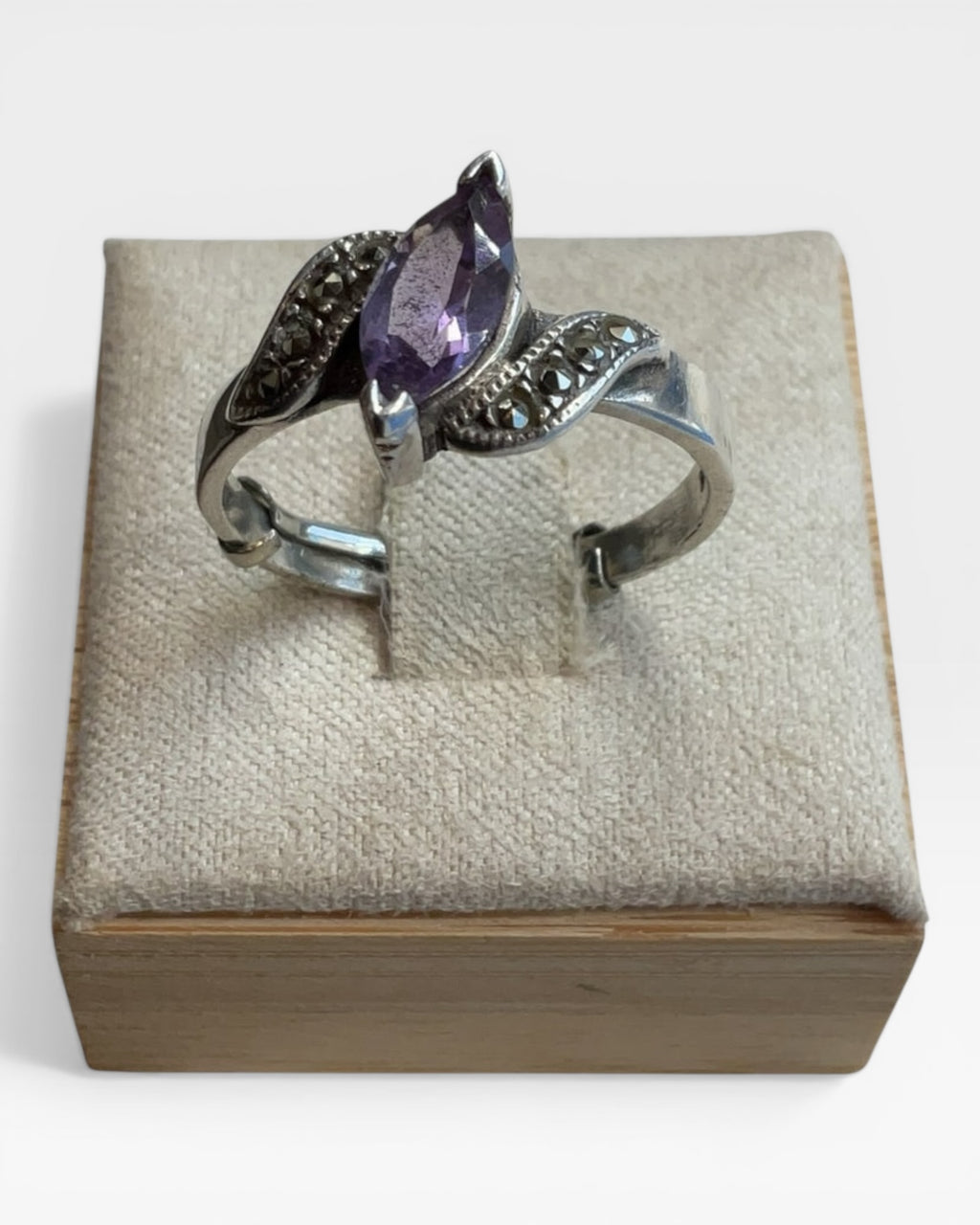 Marcasite & Amethyst Ring - Estate Sale (Great Condition)