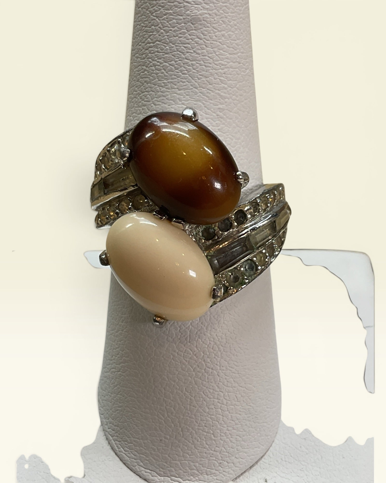Jomaz Agate and Mookite, Rhinestones & Channel Set Baguettes Ring - Estate Sale (Great Condition)
