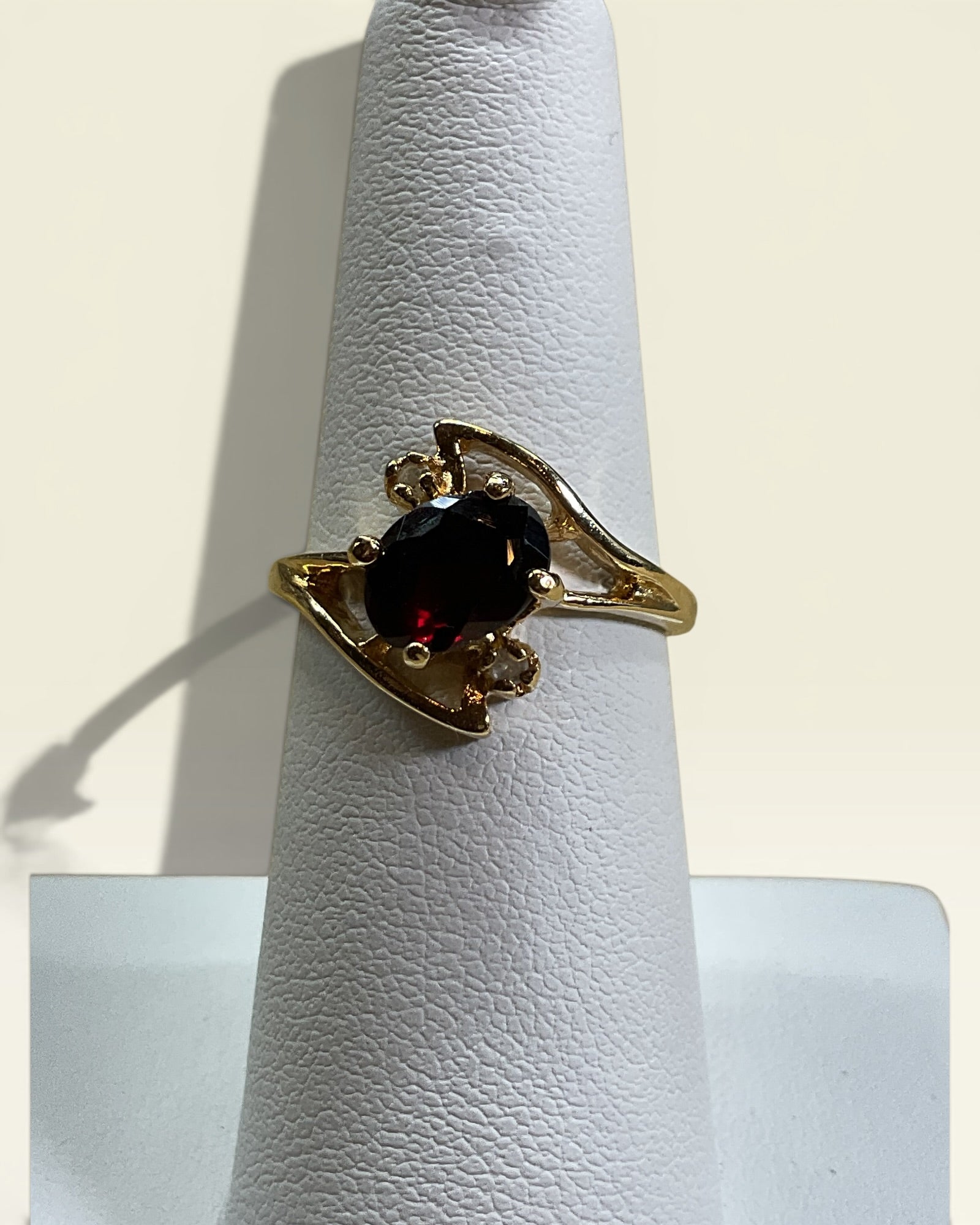 Vintage Lindenwold 24K Hard Gold Electroplate (HGE) Garnet & Diamond Ring - Estate Sale (Great Condition)
