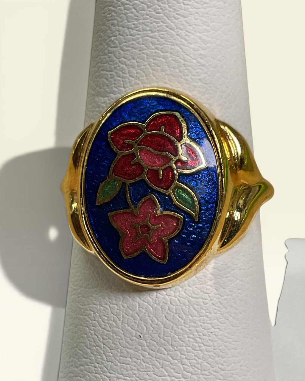 Avon "Romantic Cloisonné Ring circa 1989 - Estate Sale (Great Condition)