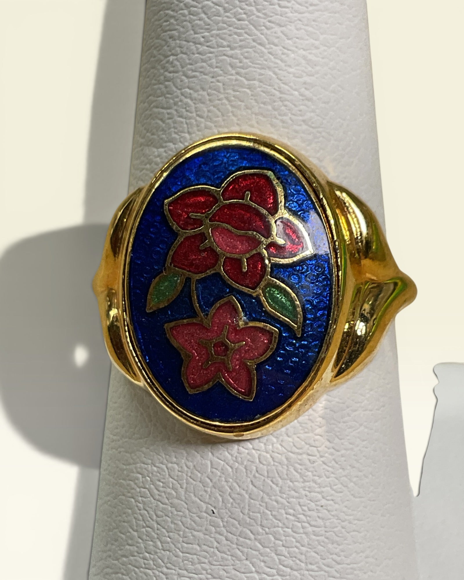 Avon "Romantic Cloisonné Ring circa 1989 - Estate Sale (Great Condition)