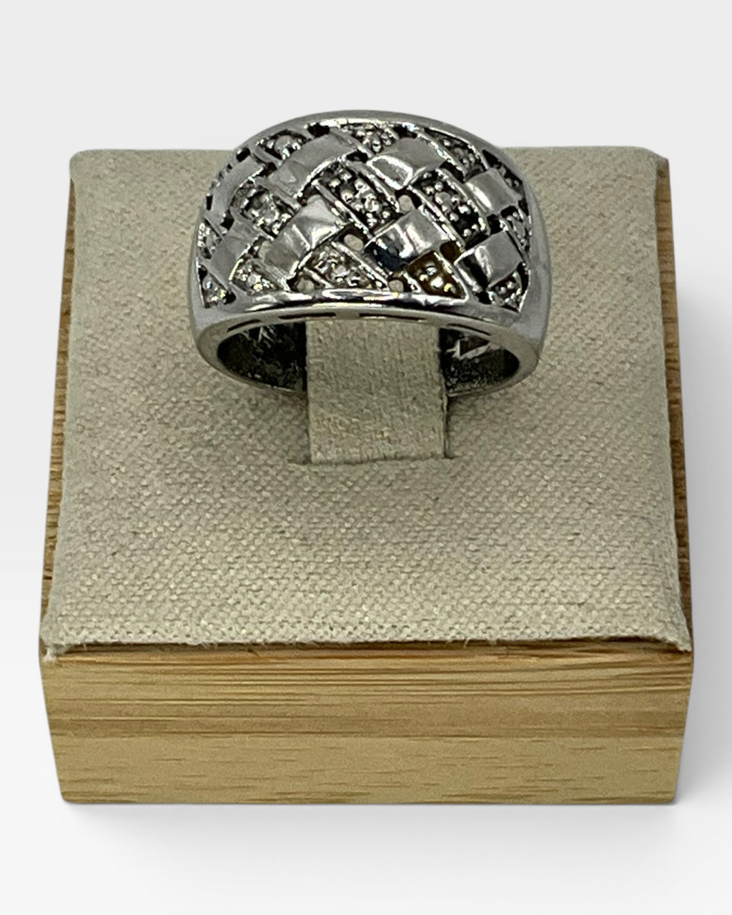 Sterling Silver with Diamonds Gemstone Ring - Estate Sale (Great Condition)