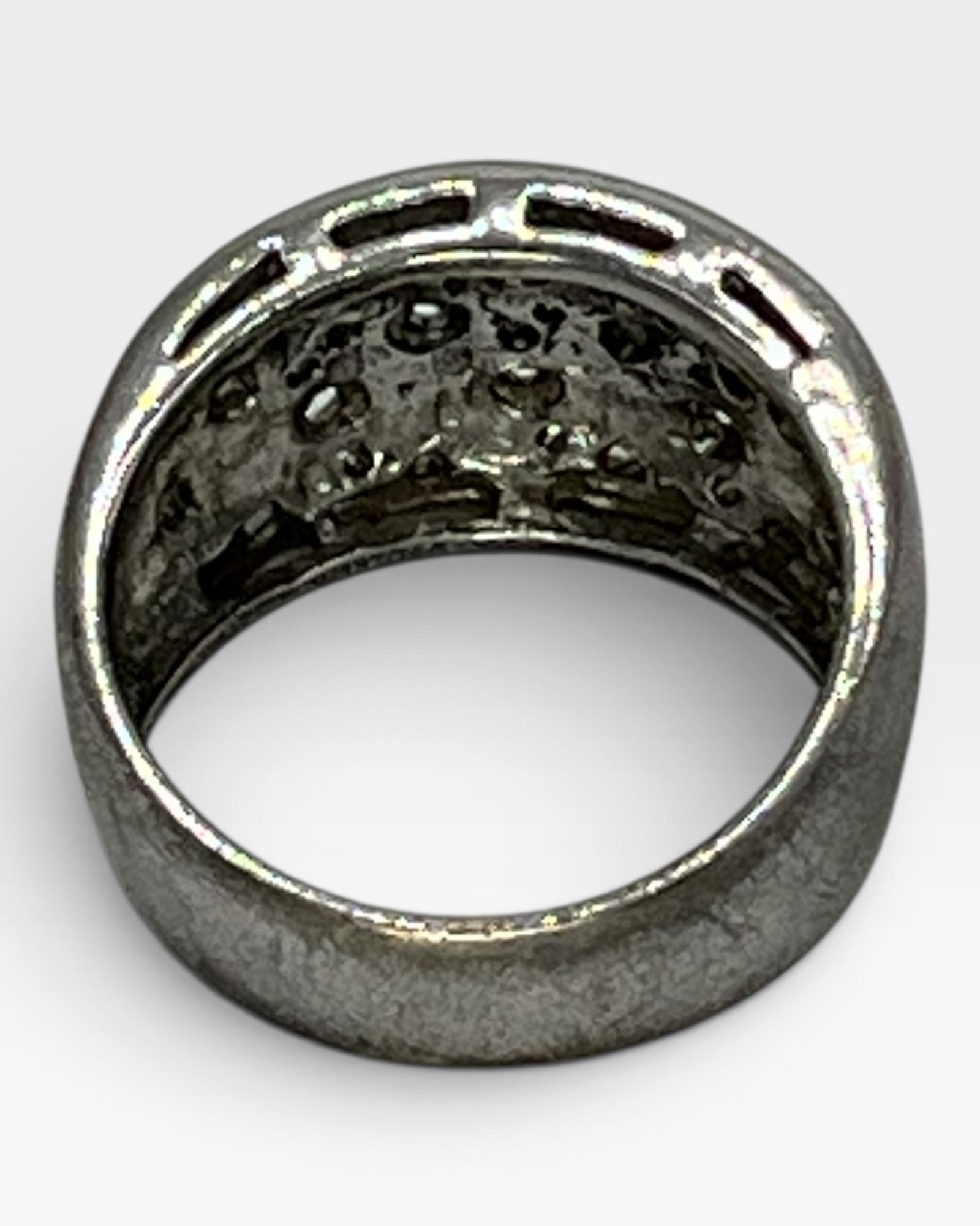 Sterling Silver with Diamonds Gemstone Ring - Estate Sale (Great Condition)