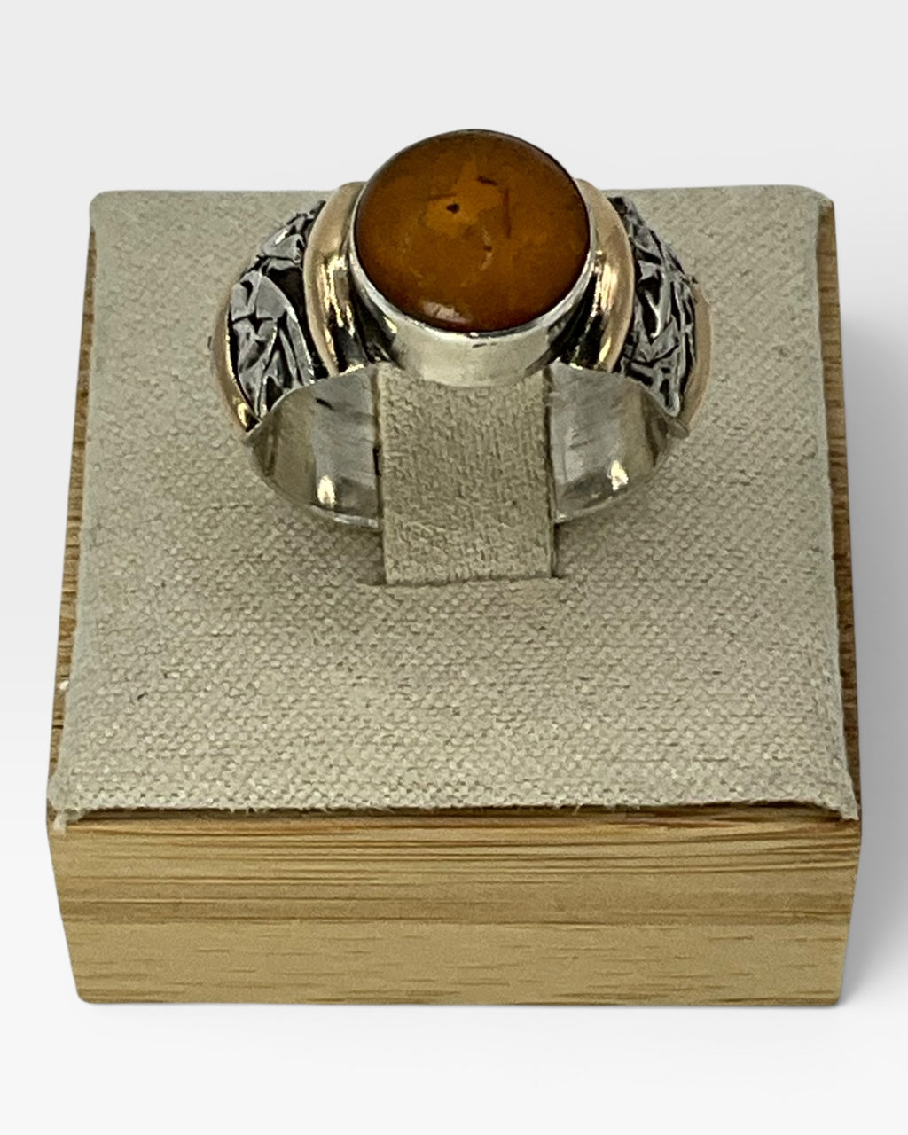 Amber Gold & Silver Ring - Estate Sale (Great Condition)