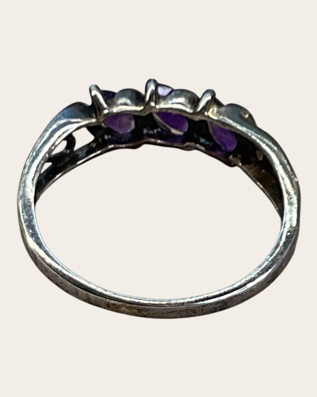 Sterling Silver Amethyst Gemstone Heart Band Ring