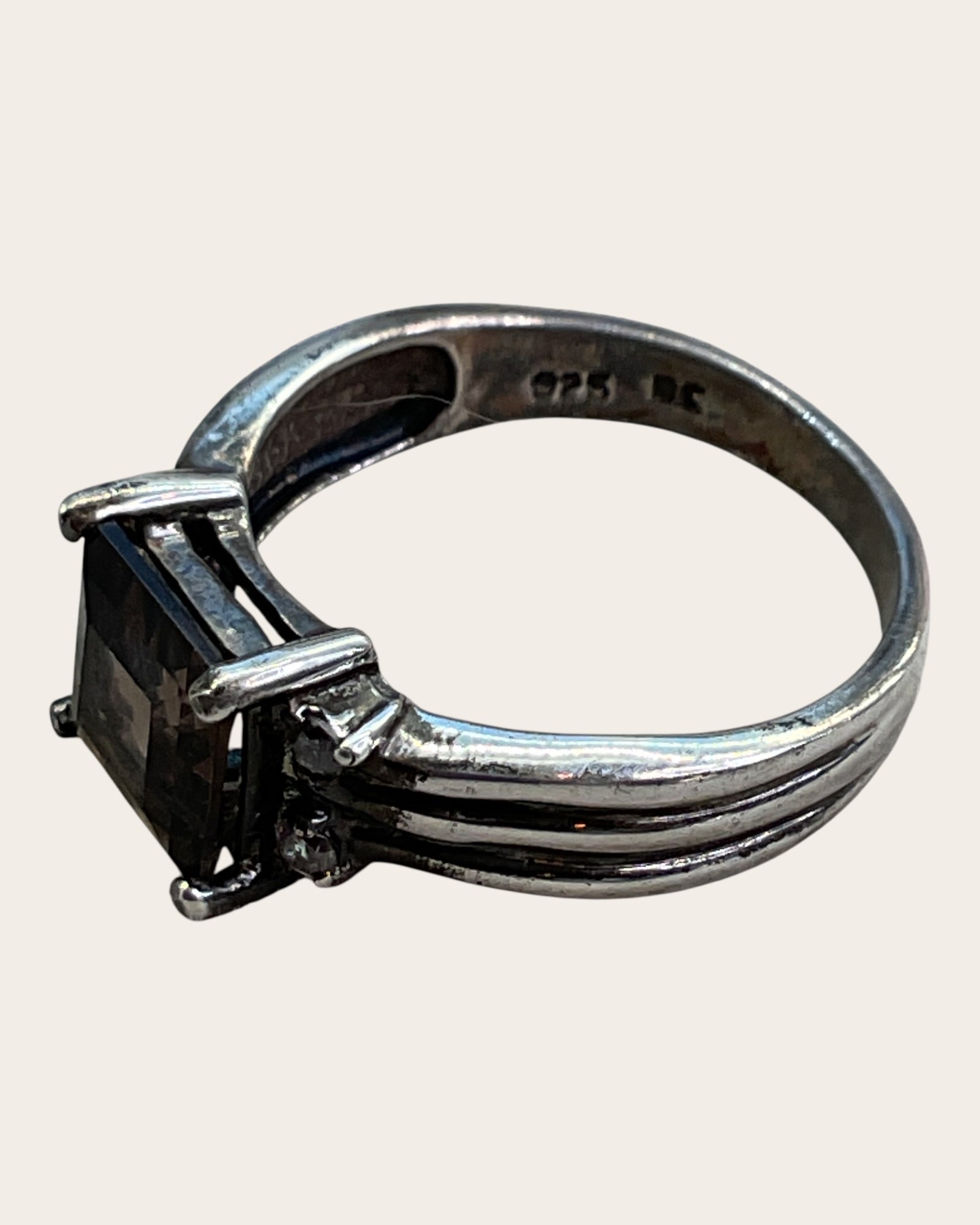 Sterling Silver Smoky Quartz Gemstone Ring - Estate Sale (Great Condition)