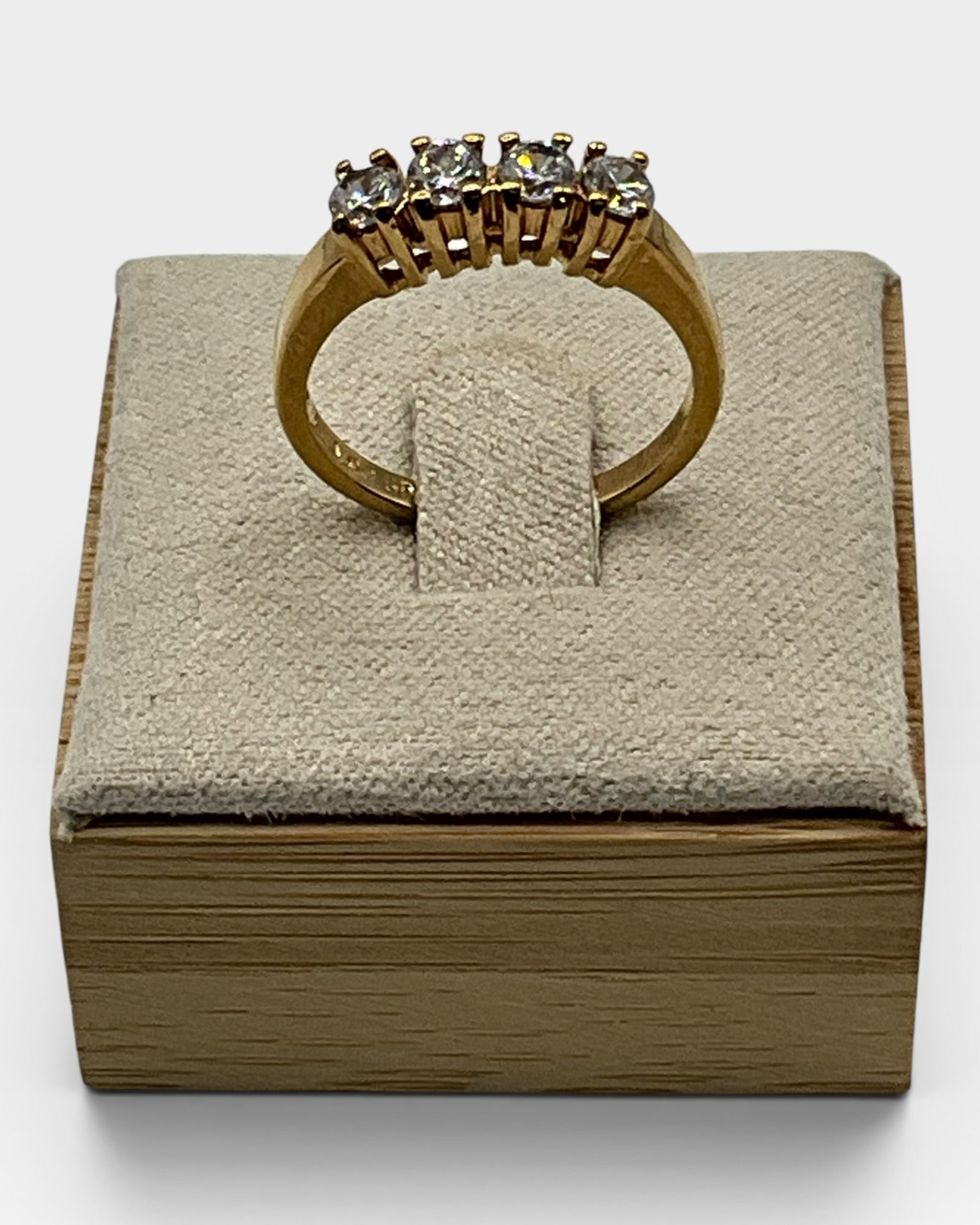 4 Stone Cubic Zirconia Ring - Estate Sale (Great Condition)