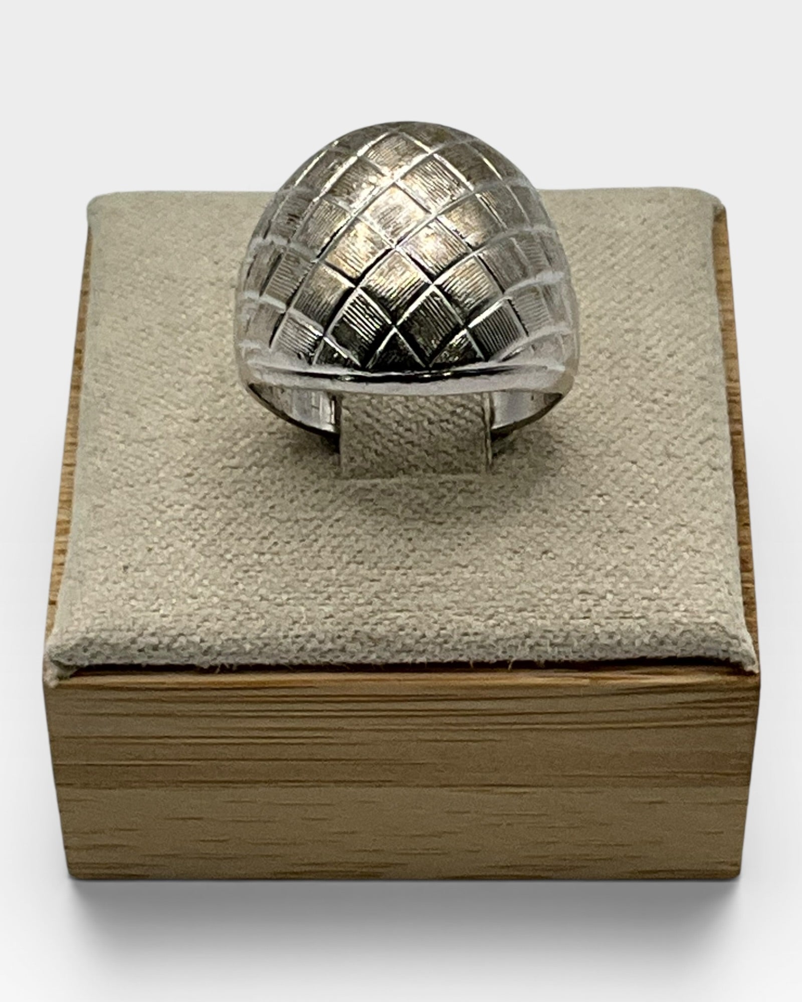Vintage Uncas Karatclad Dome Ring - Estate Sale (Great Condition)