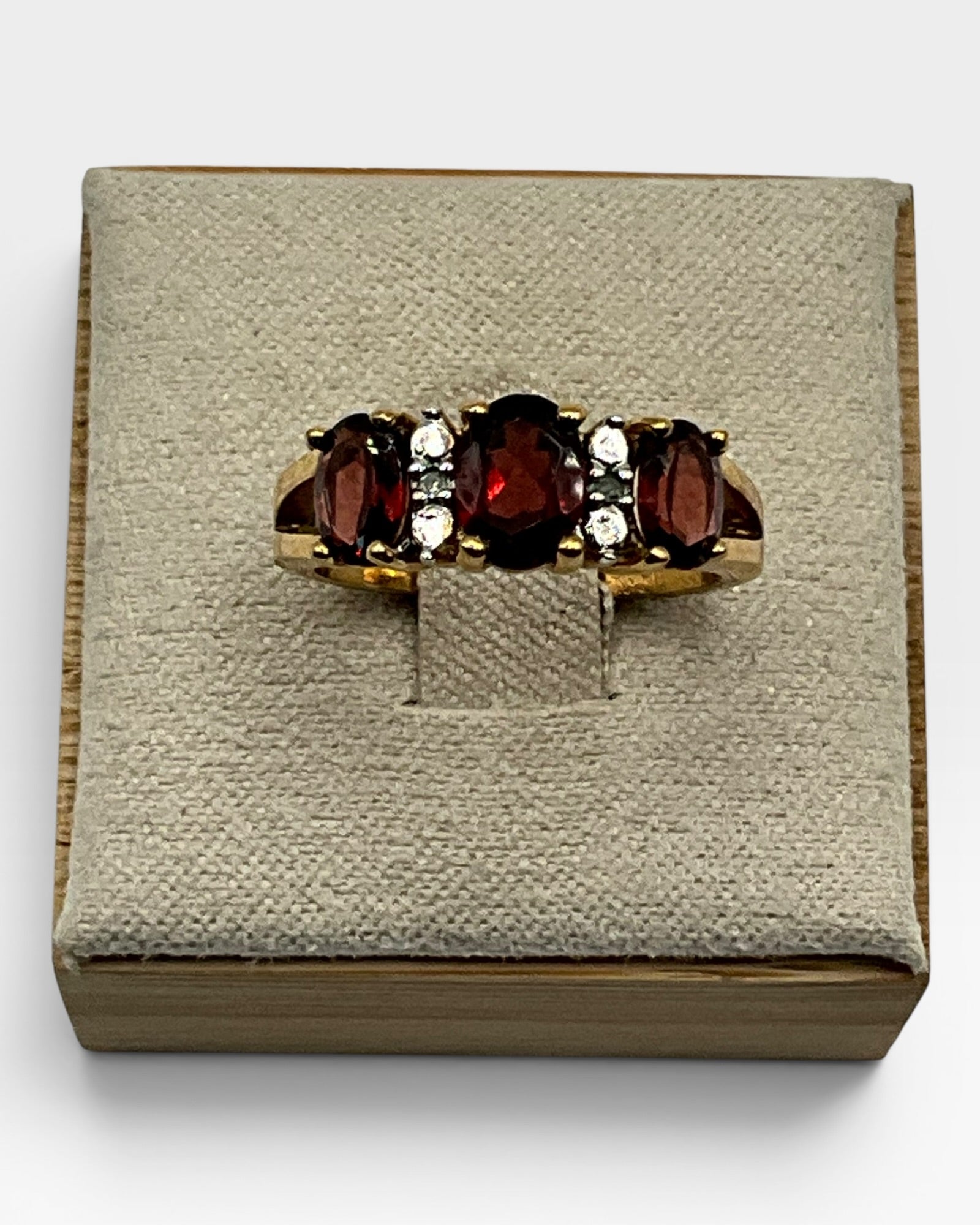 3 Stone Garnet Gemstone Ring - Estate Sale ((Great Condition)