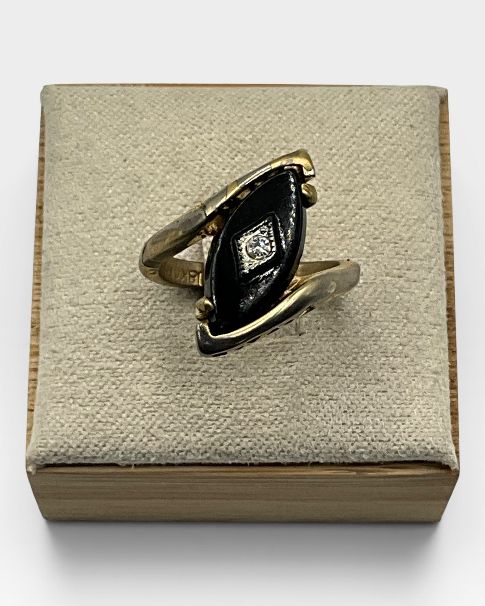 Vintage Black Onyx with Center Crystal Ring - Estate Sale (Great Condition)