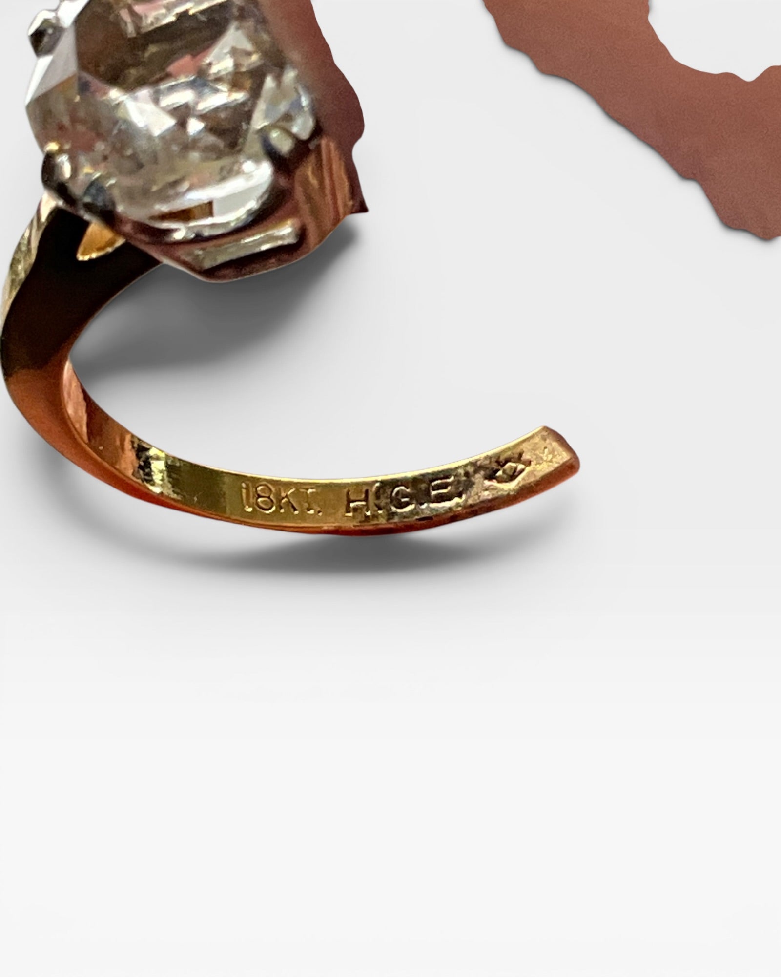 Round Cubic Zirconia Ring - Estate Sale (Great Condition )