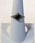 Sterling Silver Peridot Gemstone Ring - Estate Sale (Great Condition)