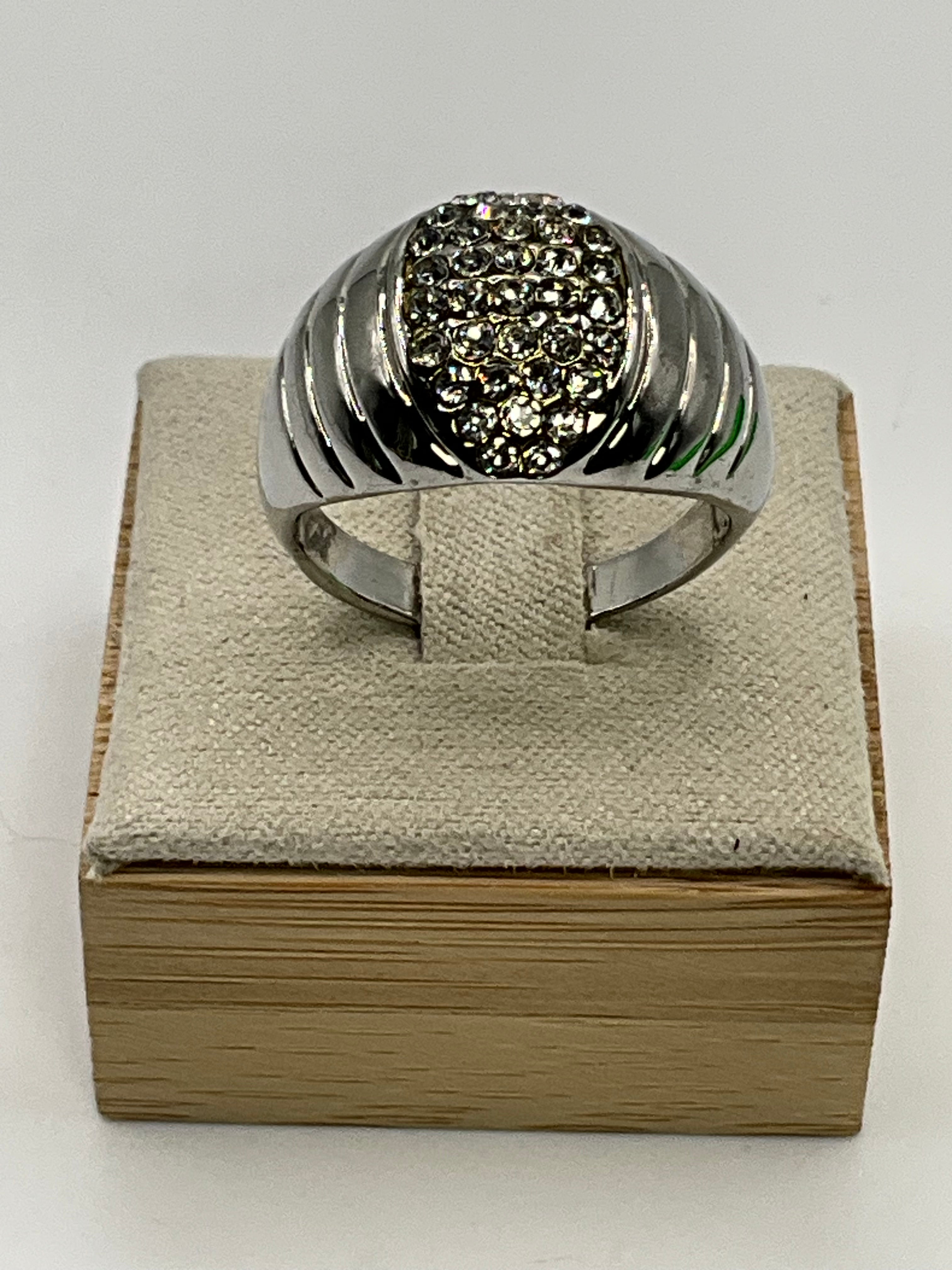Chunky Unisex Pave Rhinestone Centered Ring, Size  - Estate Sale (Great Condition)