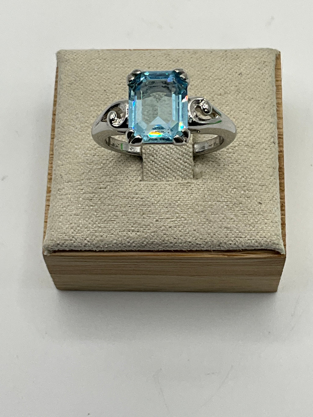 Avon Emerald-Cut Blue Stone Ring - Estate Sale (Great Condition)