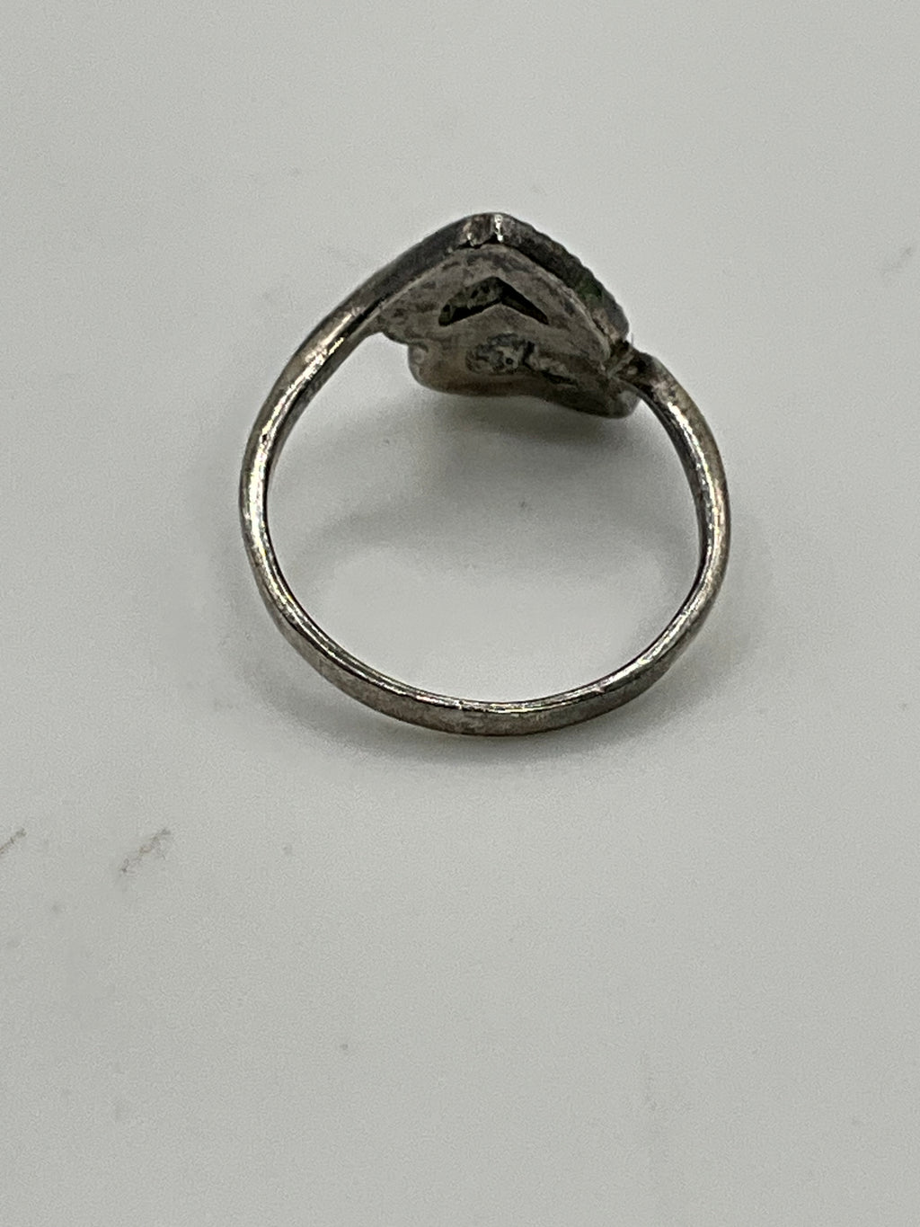Sterling Silver Marcasite Ladies Ring Size 6 With 2 Hearts - Estate Sale (Great Condition)