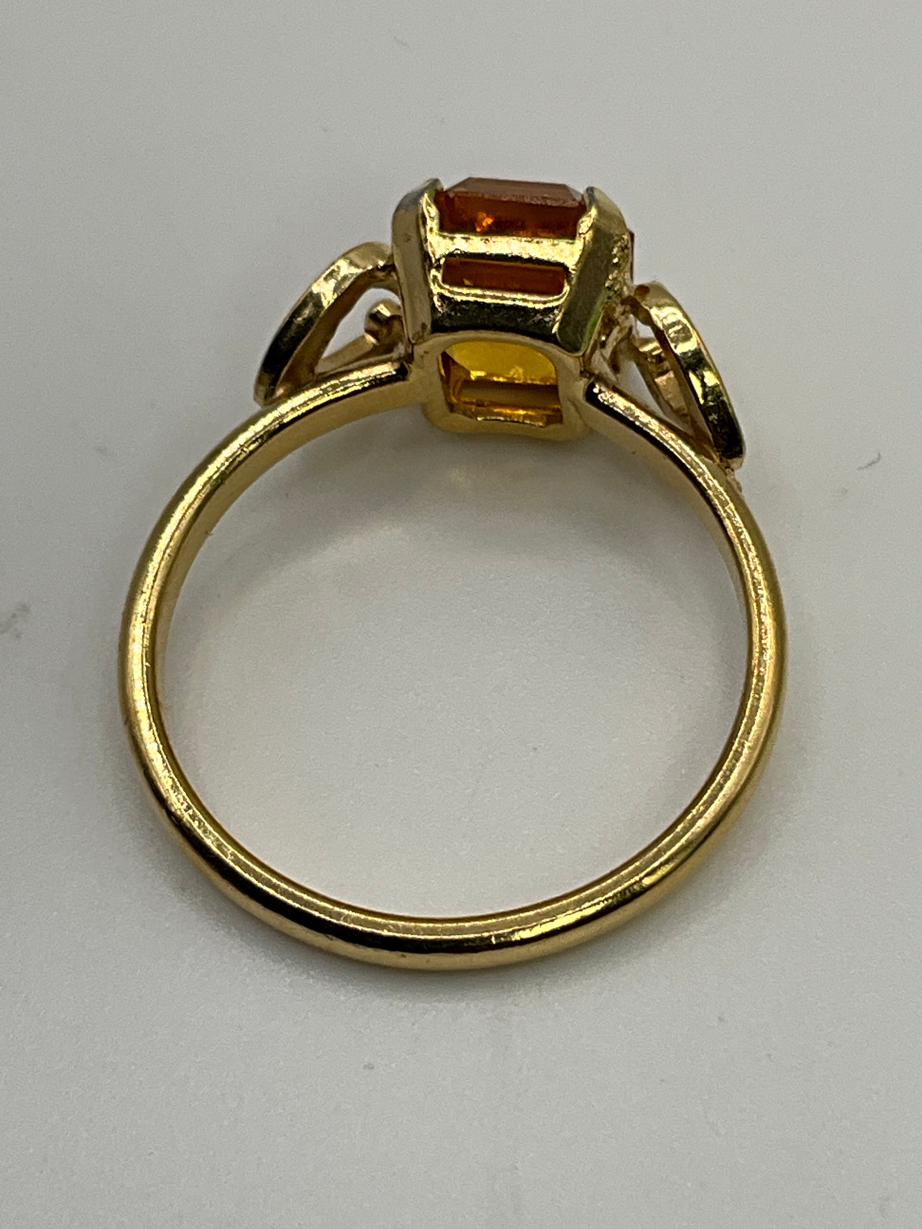 Vintage Amber Glow Statement Ring | Gold Tone Retro Design - Estate Sale (Great Condition)
