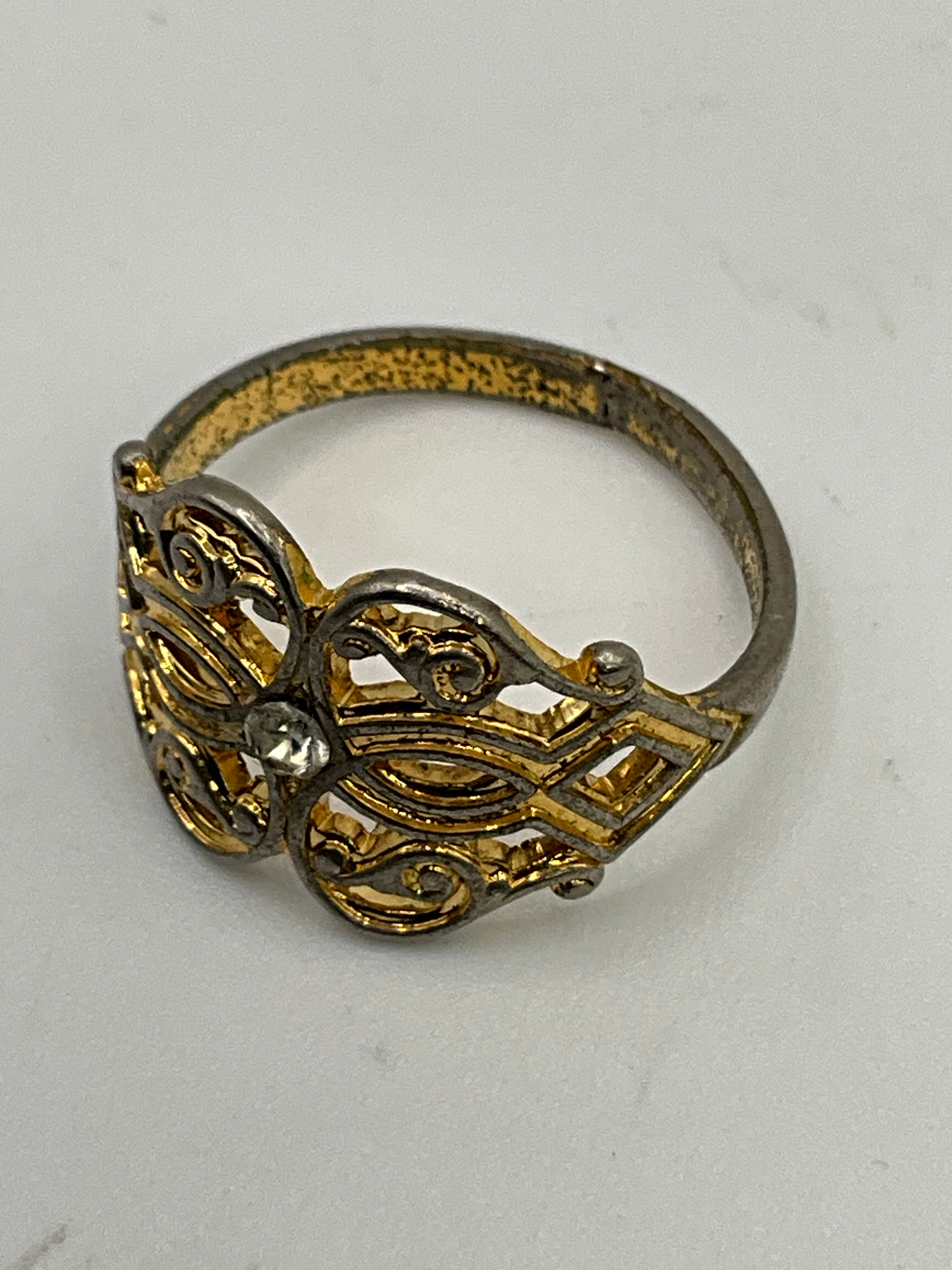 Vintage Gold Tone & Rhinestone Ring - Estate Sale (Great Condition)