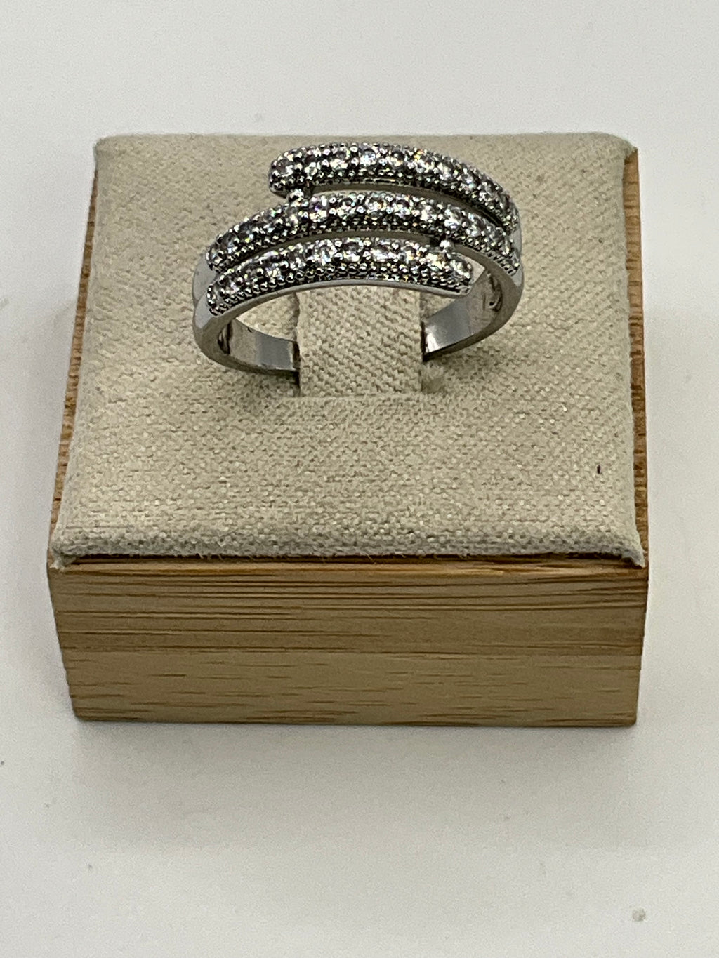 Fashion | Wrapped Ring - Estate Sale (Great Condition)