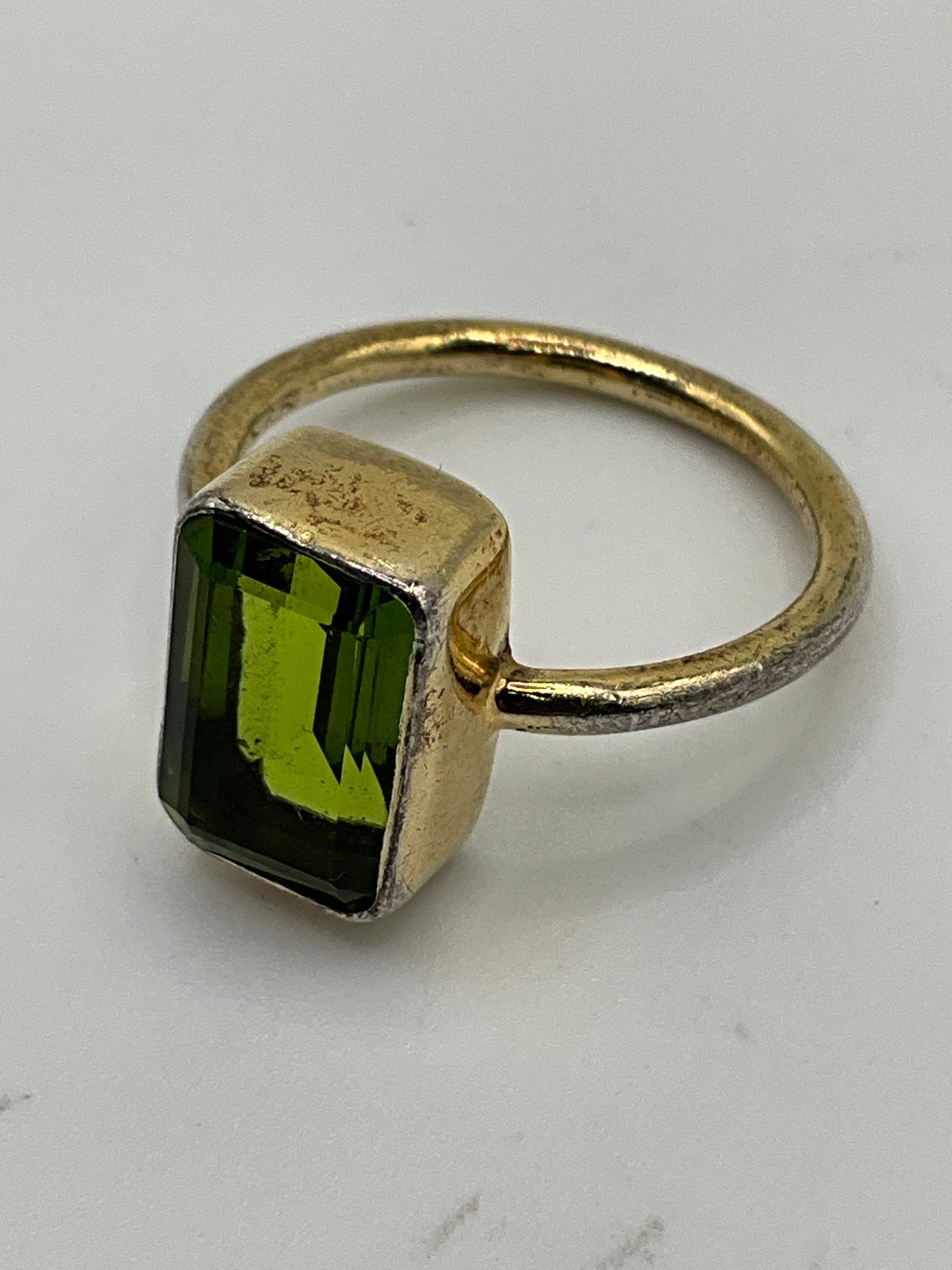 Peridot Gemstone 925 Sterling Silver Handmade Boho Ring - Estate Sale (Great Condition)