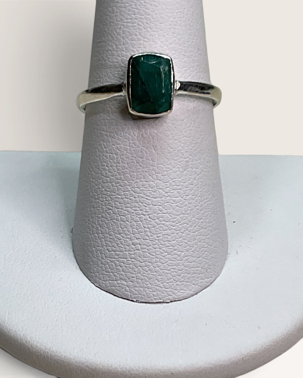Sterling Silver Natural Green Emerald Gemstone Ring