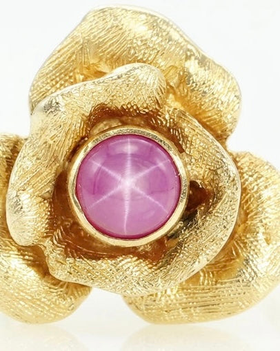 Vintage 1950s 14K Gold Rose Blossom Ring with Synthetic Linde Star Sapphire - Estate Sale (Good Condition)