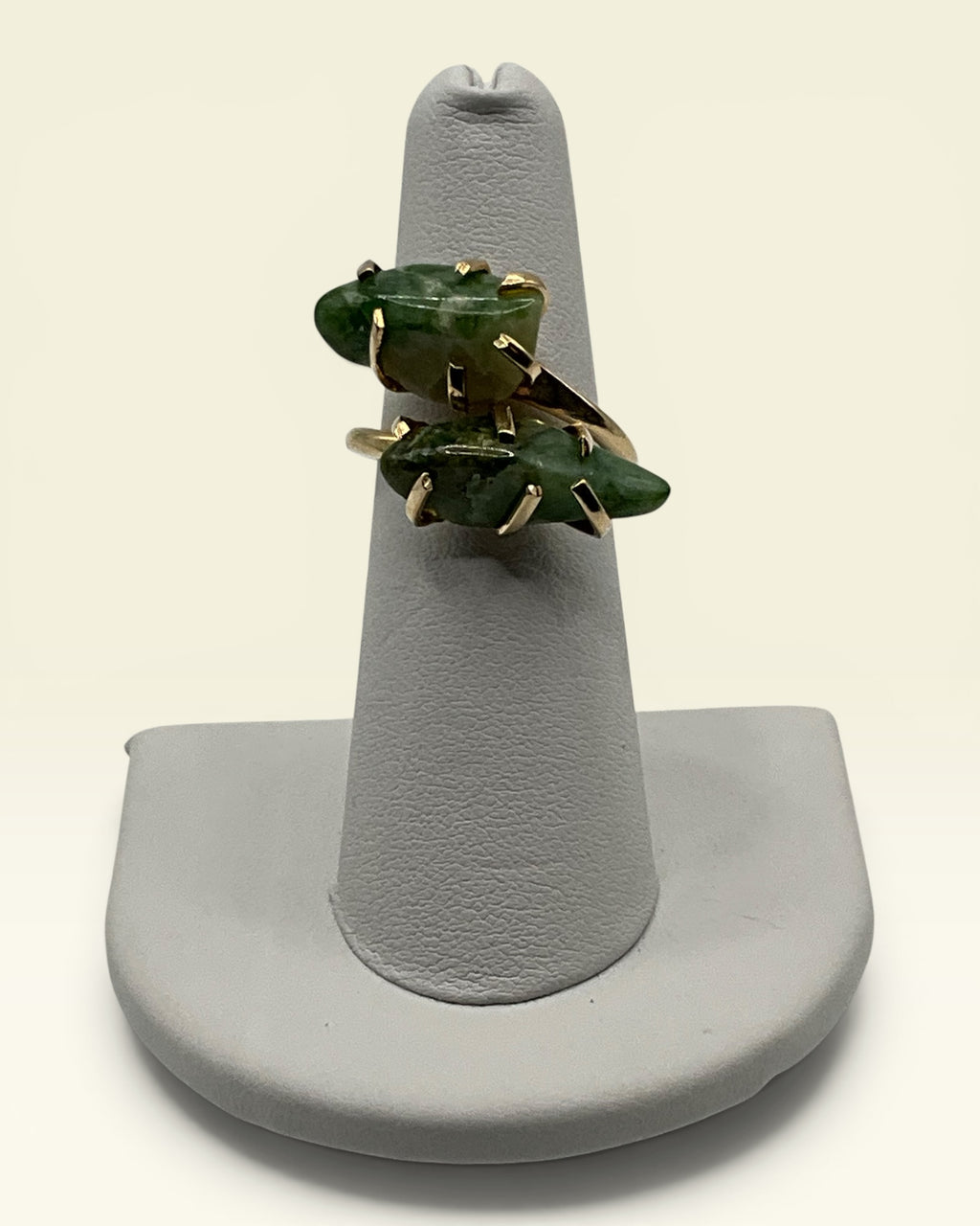 Sarah Coventry "Canada" Green Jasper Stone Bypass Ring - Estate Sale (Great Condition)