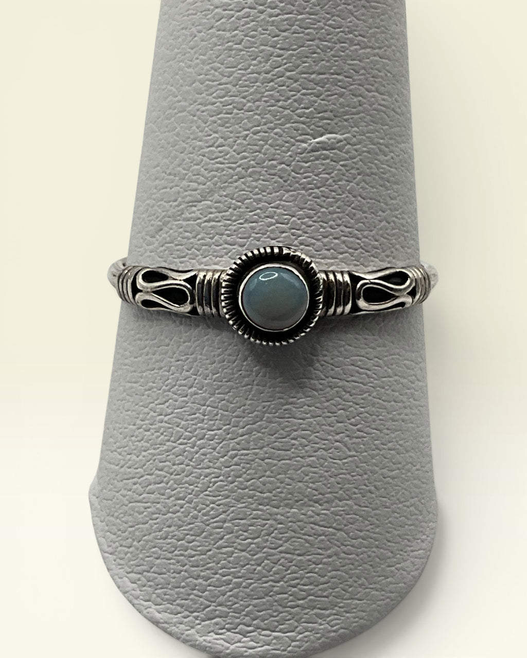 Vintage Style 925 Opal Cabochon Ring - Estate Sale (Great Condition)