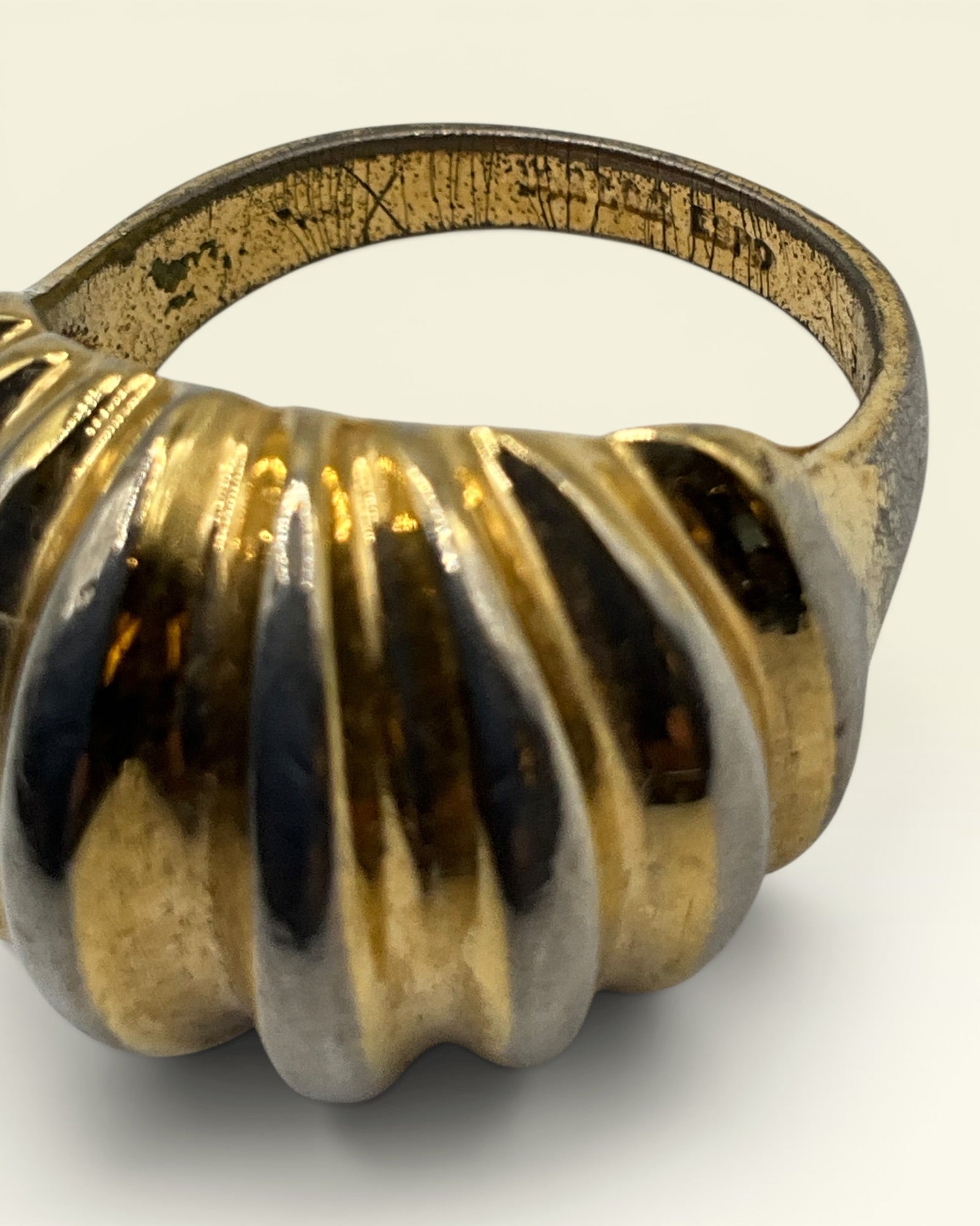 Joseph Esposito Gold Vermeil 14k GE Shell Ridged Dome Ring - Estate Sale (Great Condition)