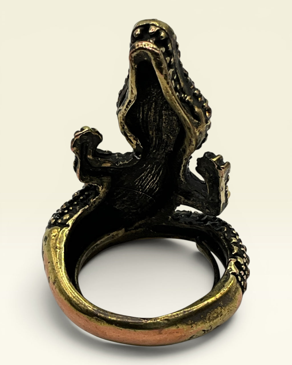 Unsigned Avon Gunmetal Crocodile Wrap Ring – Pavé Crystal Alligator Statement Ring - Estate Sale (Great Condition)