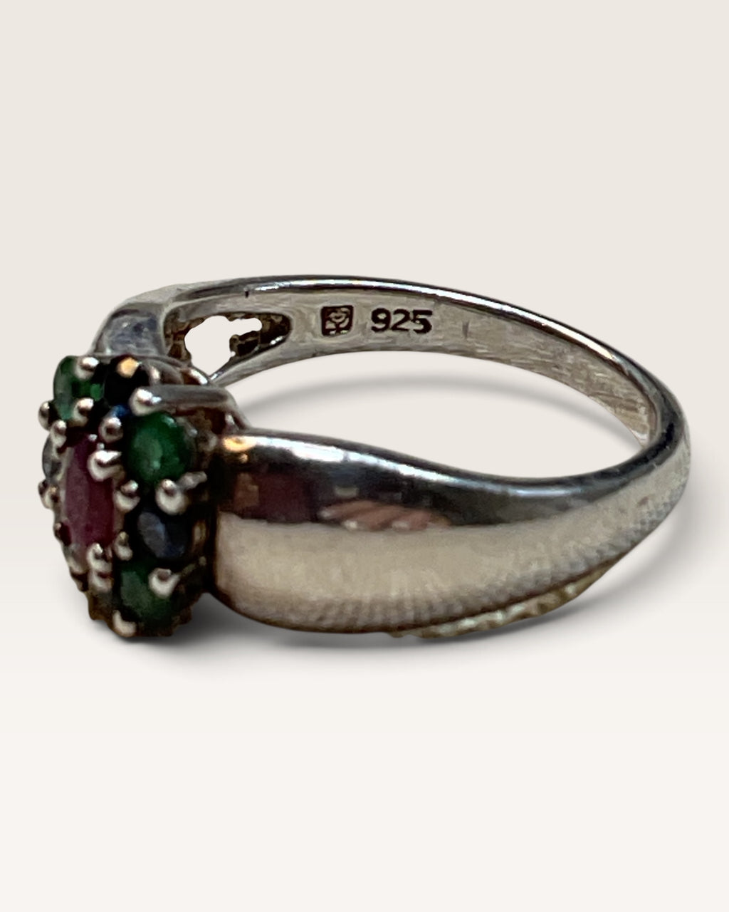 Vintage Sterling Silver Ruby and Emerald Multi-Gemstone Cluster Ring - Pre-Loved