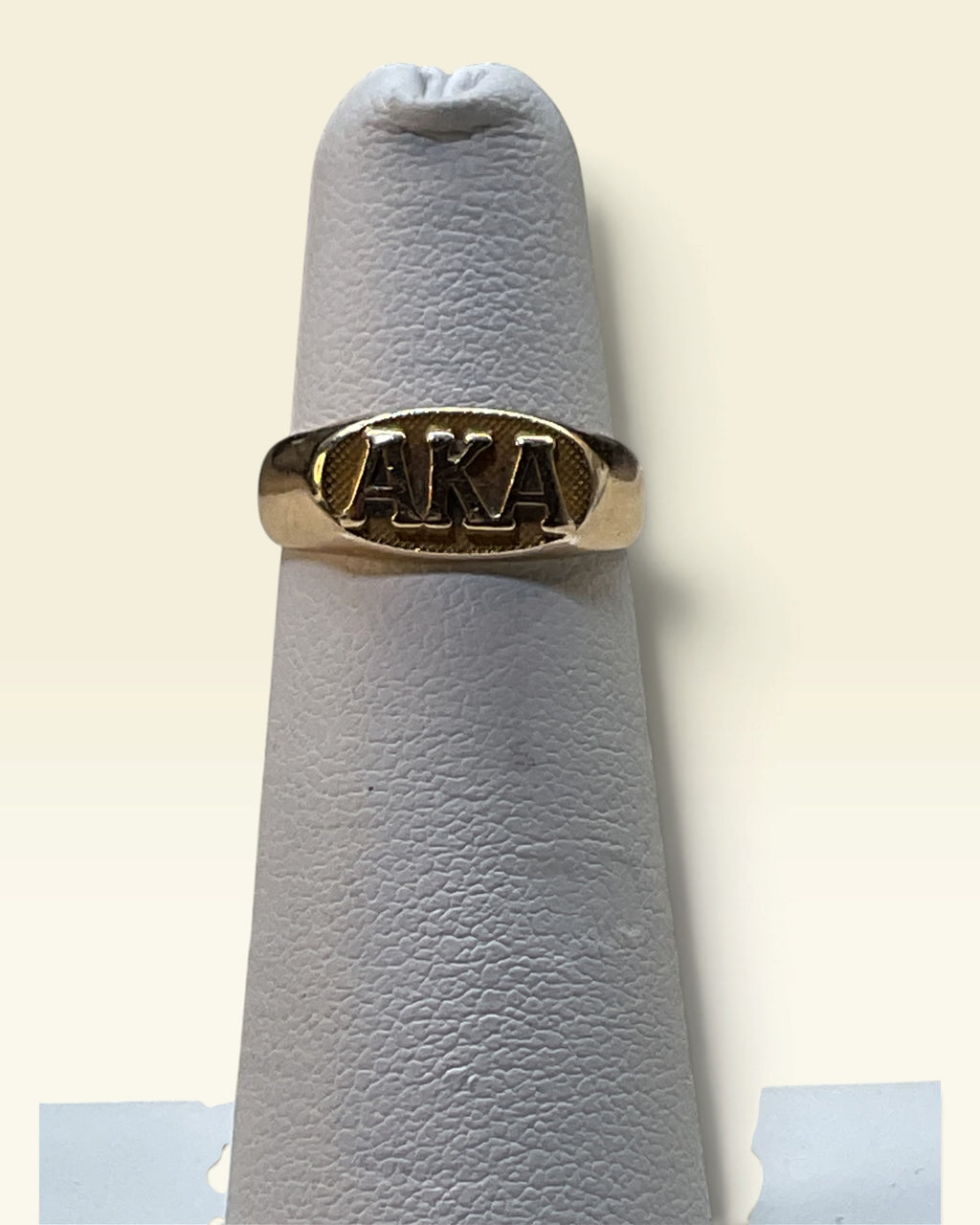 Vintage 10K Yellow Gold Alpha Kappa Alpha AKA Signet Ring - 4g - Pre-Loved