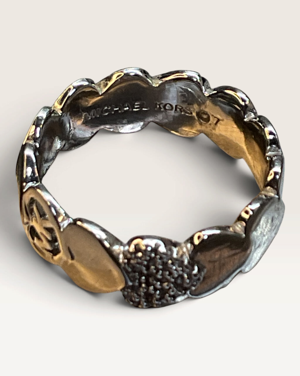 Michael Kors Linked Interlocking Heart Ring - Pre-Loved