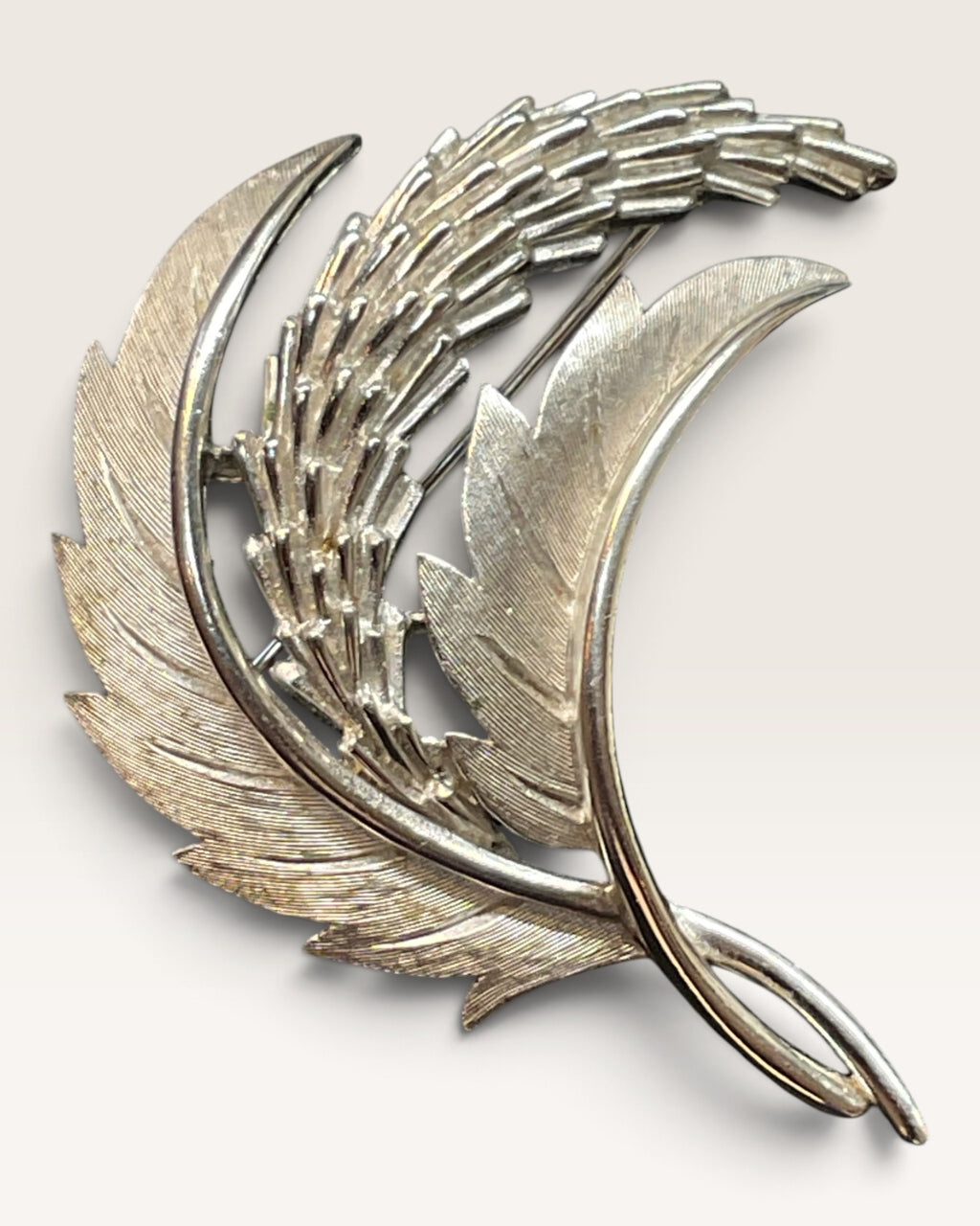 Vintage Silver Tone Trifari Brooch - Pre-Loved