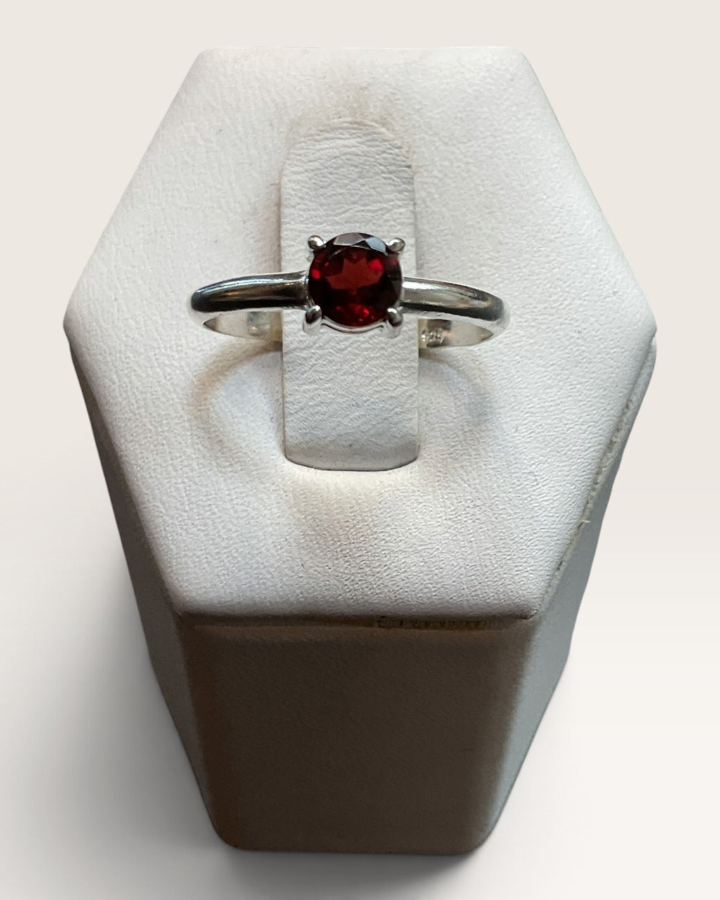 Sterling Silver Prong Set Garnet Gemstone Ring - Pre-Loved
