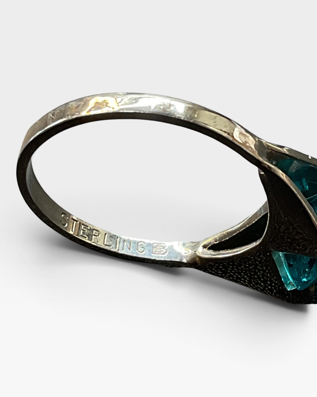 Sterling Silver Blue Topaz Cubic Zirconia Ring - Pre-Loved