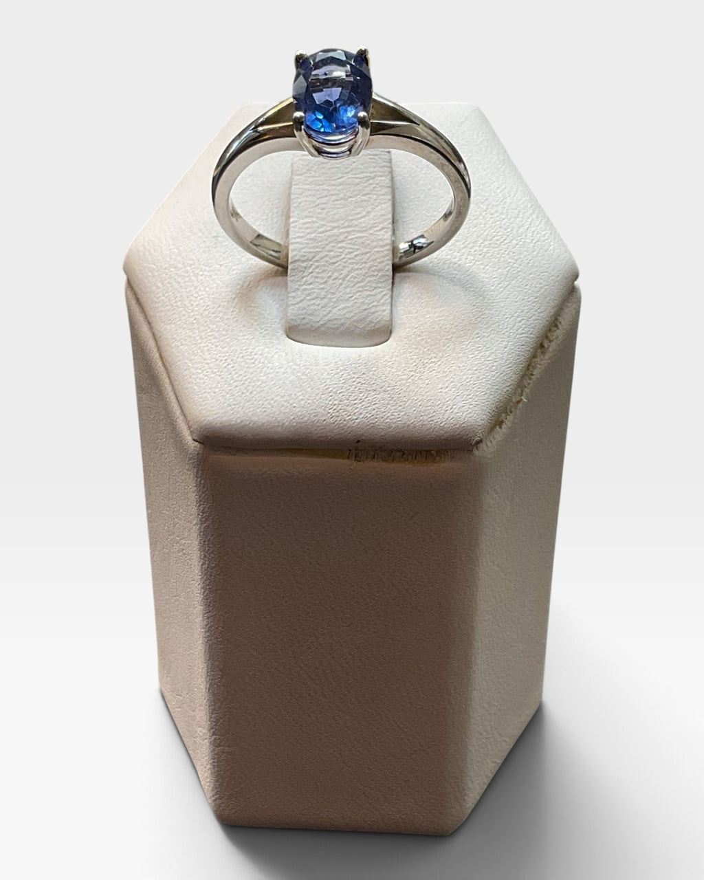 Sterling Silver London Blue Topaz Gemstone Ring - Pre-Loved