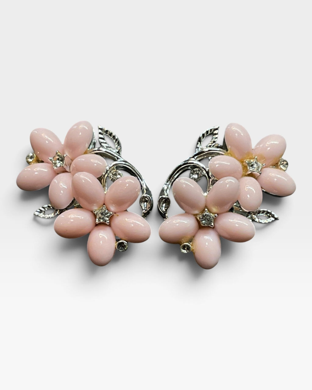 Vintage Lisner Silver Tone Pink Flower Clip On Earrings - Pre-Loved