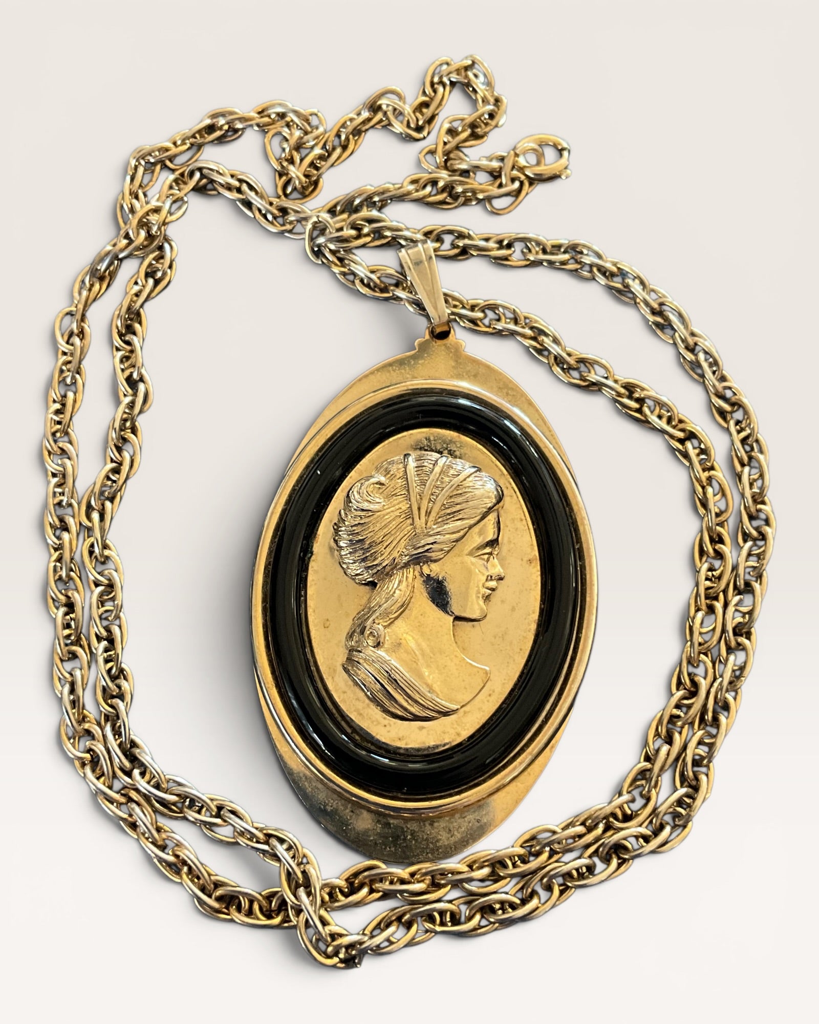 Avon Gold-Tone Cameo Necklace - Estate Sale (Great Condition)