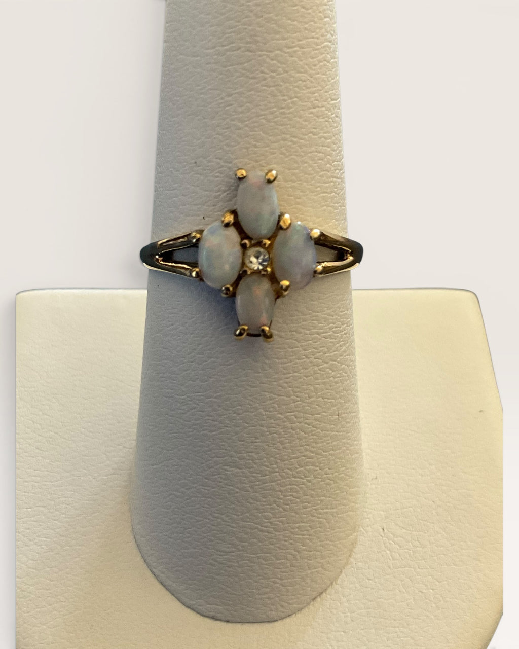 Sterling Silver Opal Ring - Estate Sale (Great Condition)