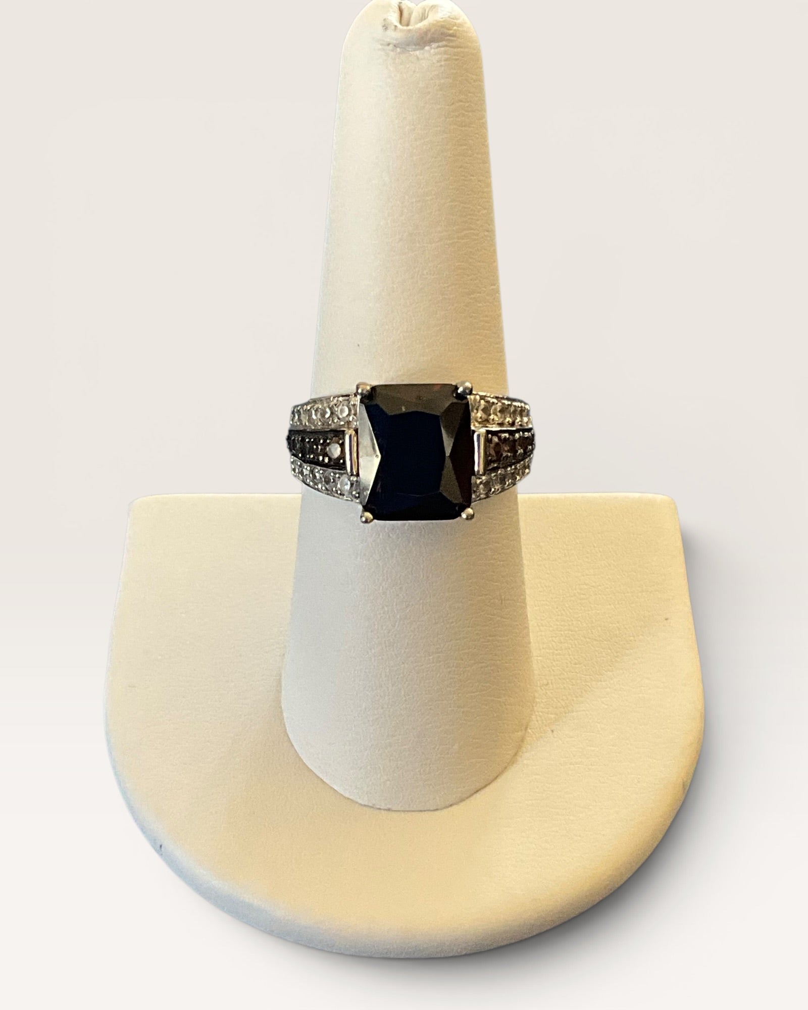 Ross Simmons Sterling Silver Garnet CZ Ring - Estate Sale (Great Condition)