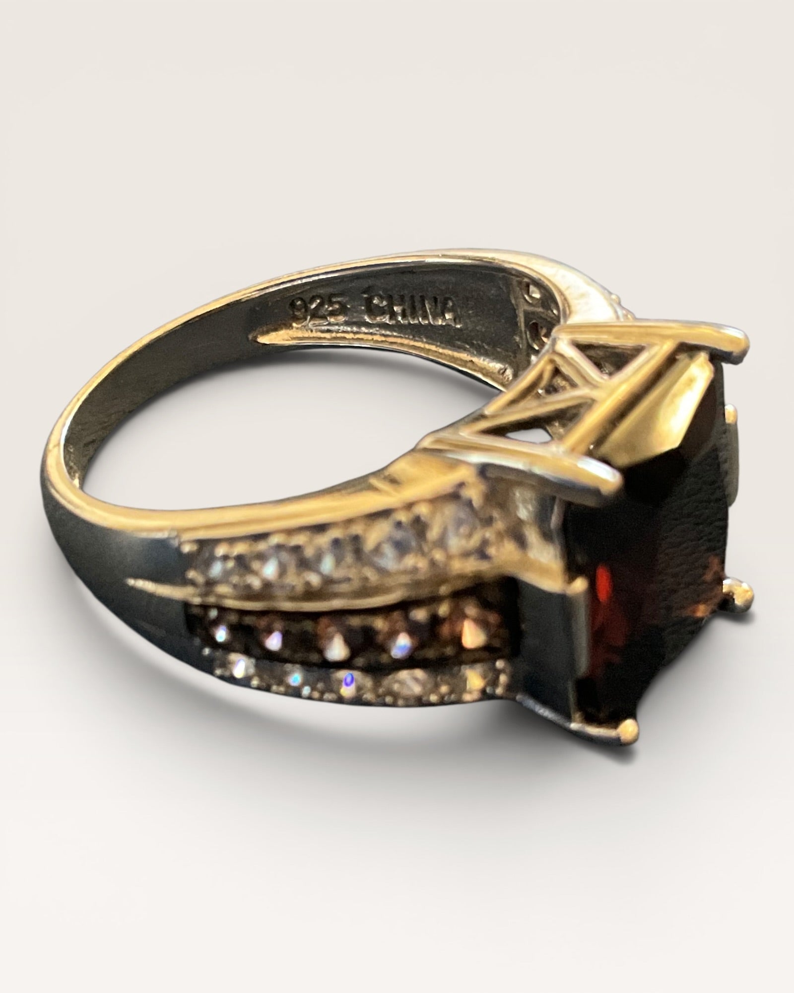 Ross Simmons Sterling Silver Garnet CZ Ring - Estate Sale (Great Condition)