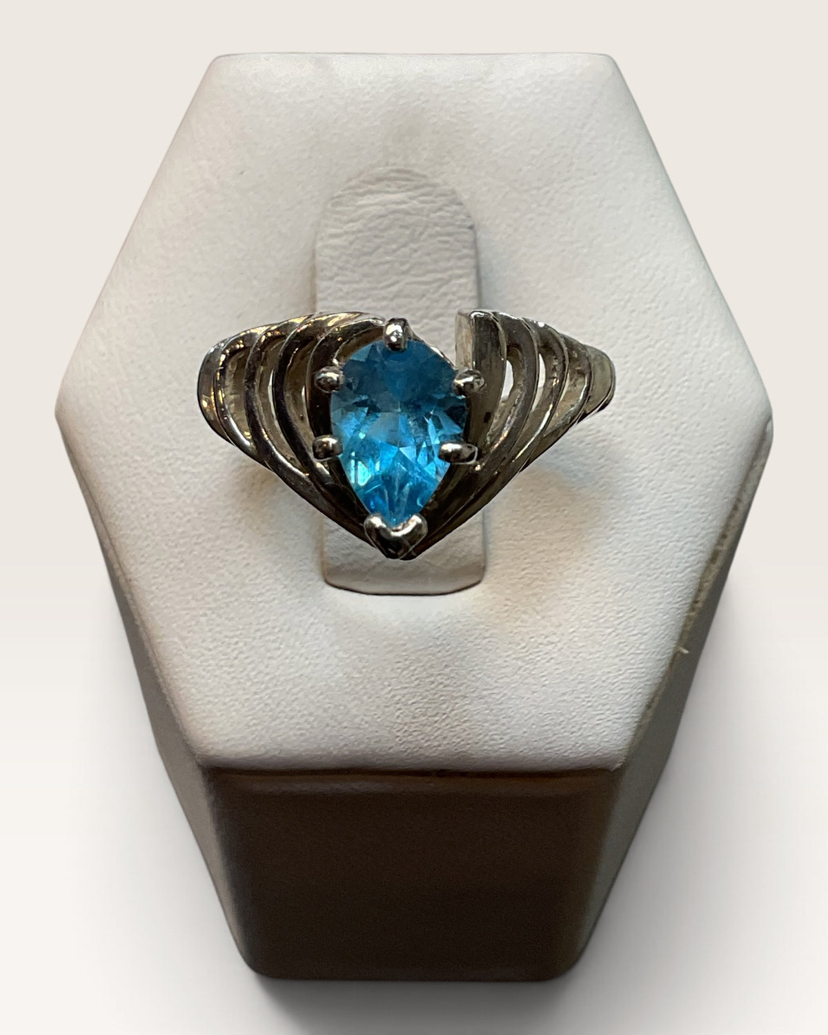 Sterling Silver London Blue Topaz Gemstone Ring - Pre-Loved