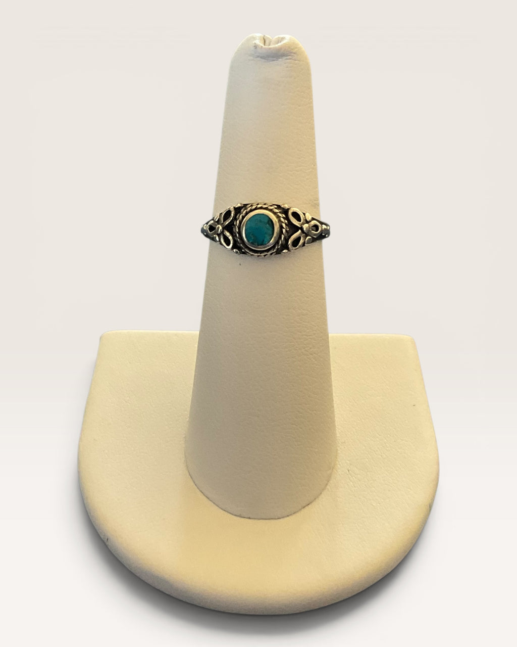 Sterling Silver Turquoise Ring - Estate Sale (Great Condition)
