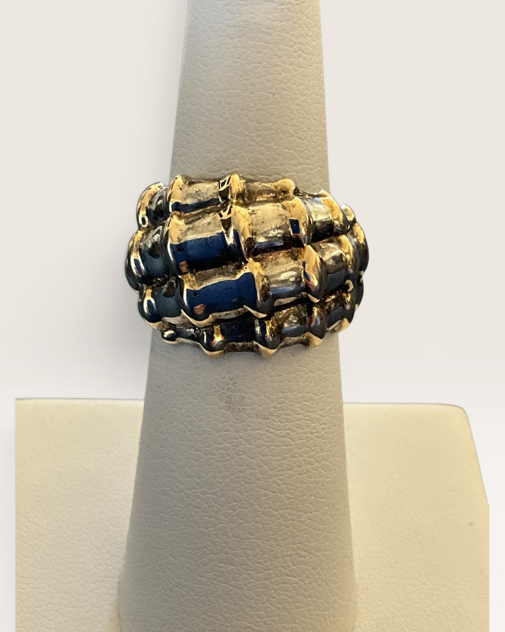 Sterling Silver Dome Ring - Estate Sale (Great Condition)