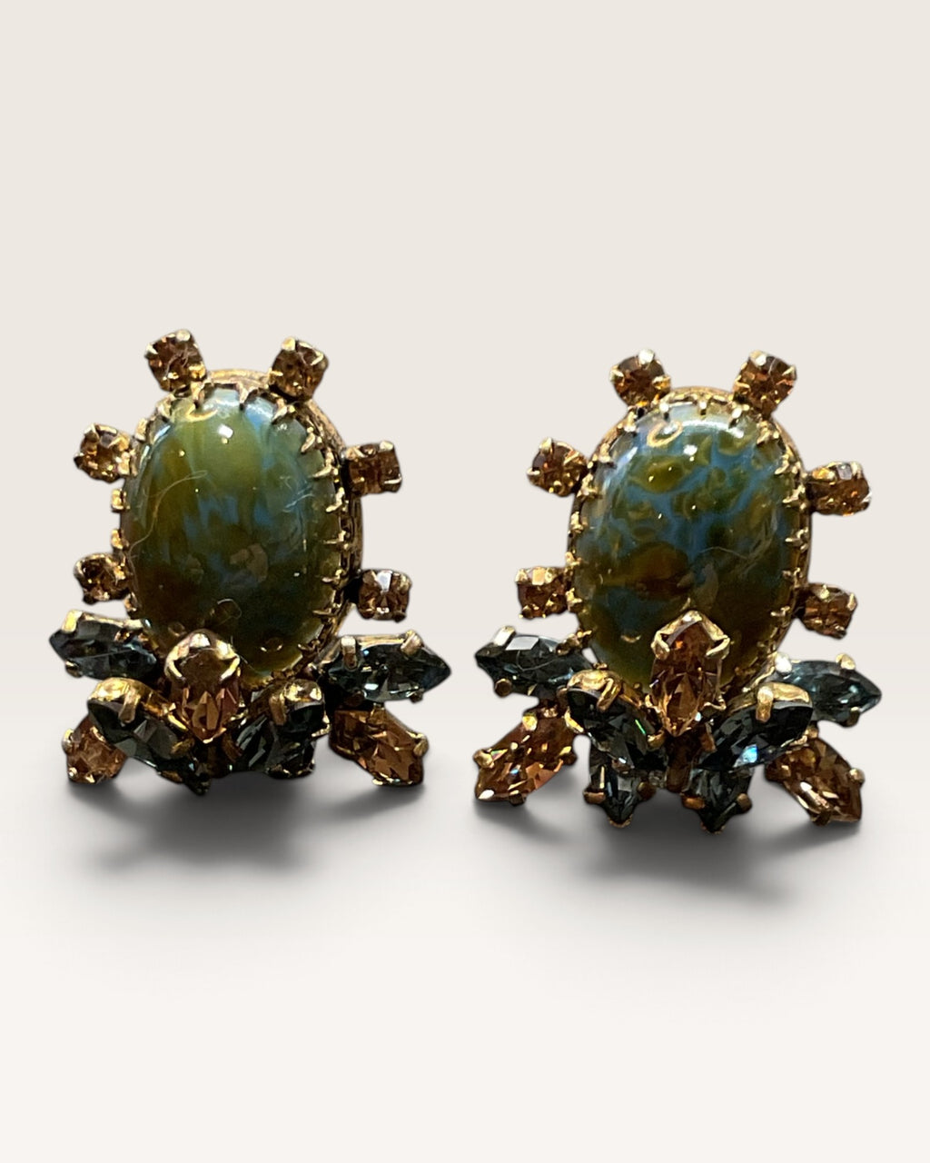 Vintage Austria Clip on Earrings - Pre-Loved