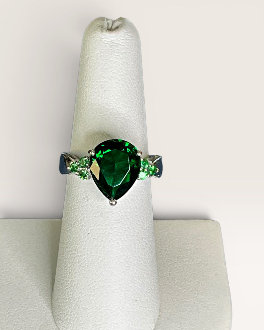 Karis Stainless Emerald Look Pear Shaped Statement Ring - Estate Sale (Great Condition)